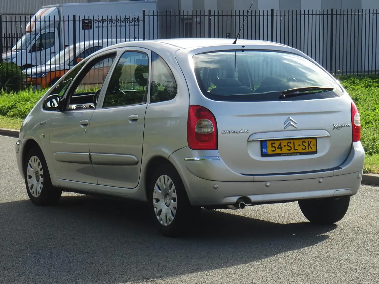 Citroen Xsara Picasso 1.6i-16V NAP/CLIMA/CRUISE/APK 2026 Gris - 2
