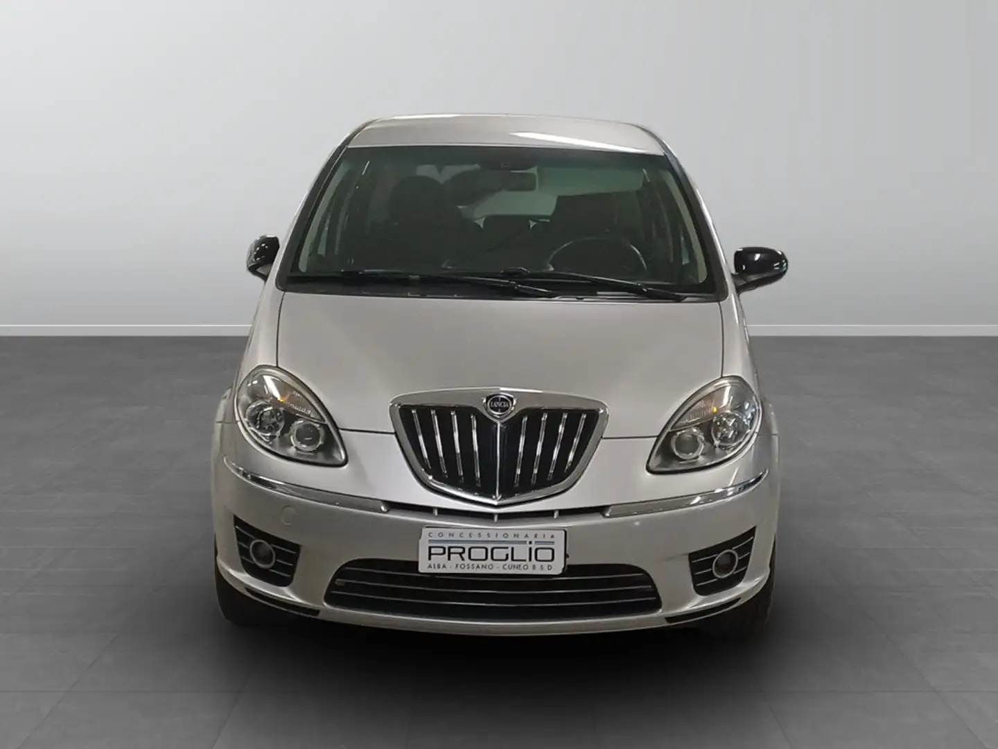 Lancia MUSA II 2007 - Musa 1.4 16v Gold c/c.traz.,esp s&s E5 Zilver - 2