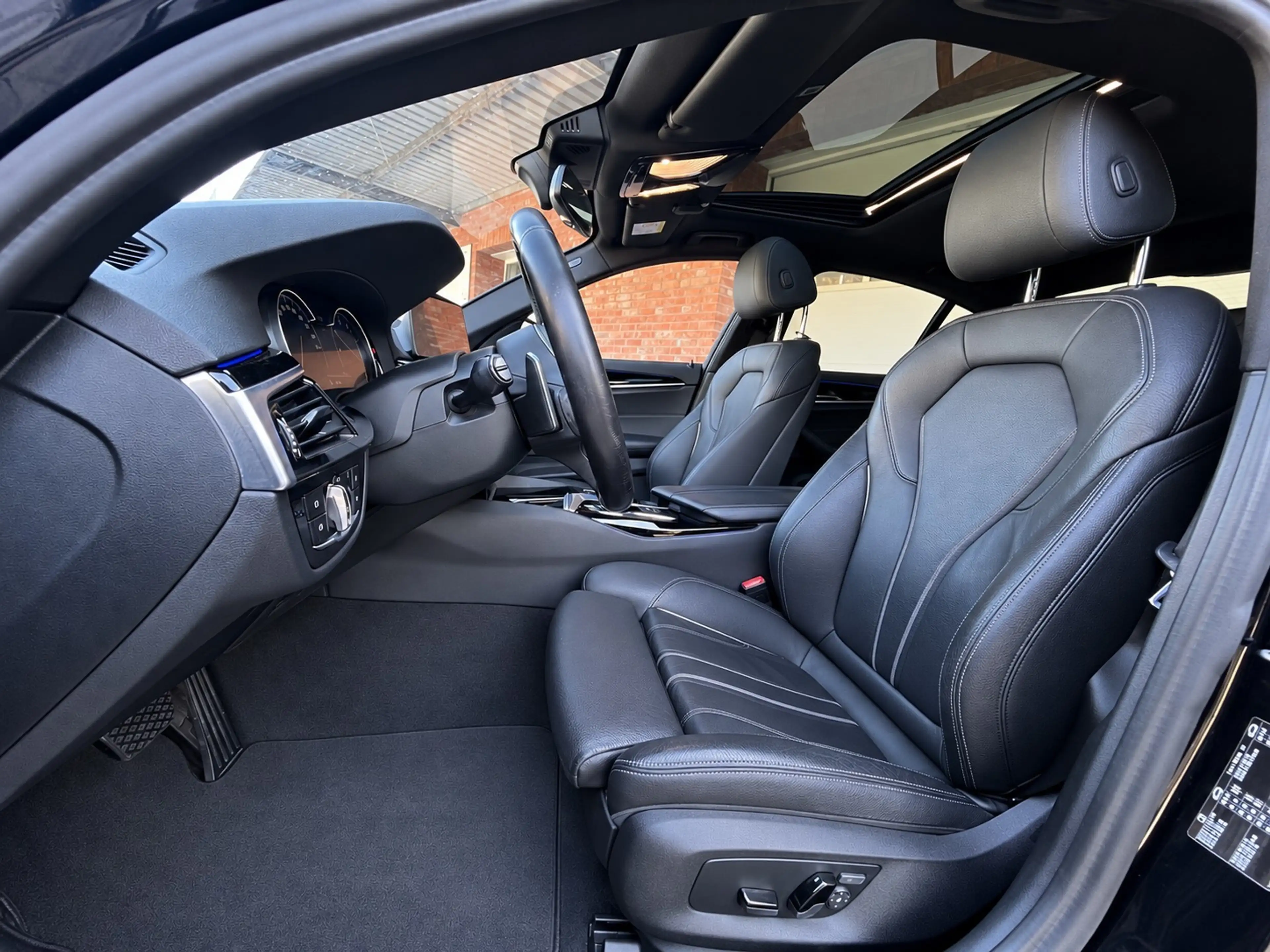 BMW 520 Sportpaket Schiebedach HeadUp — photo 7
