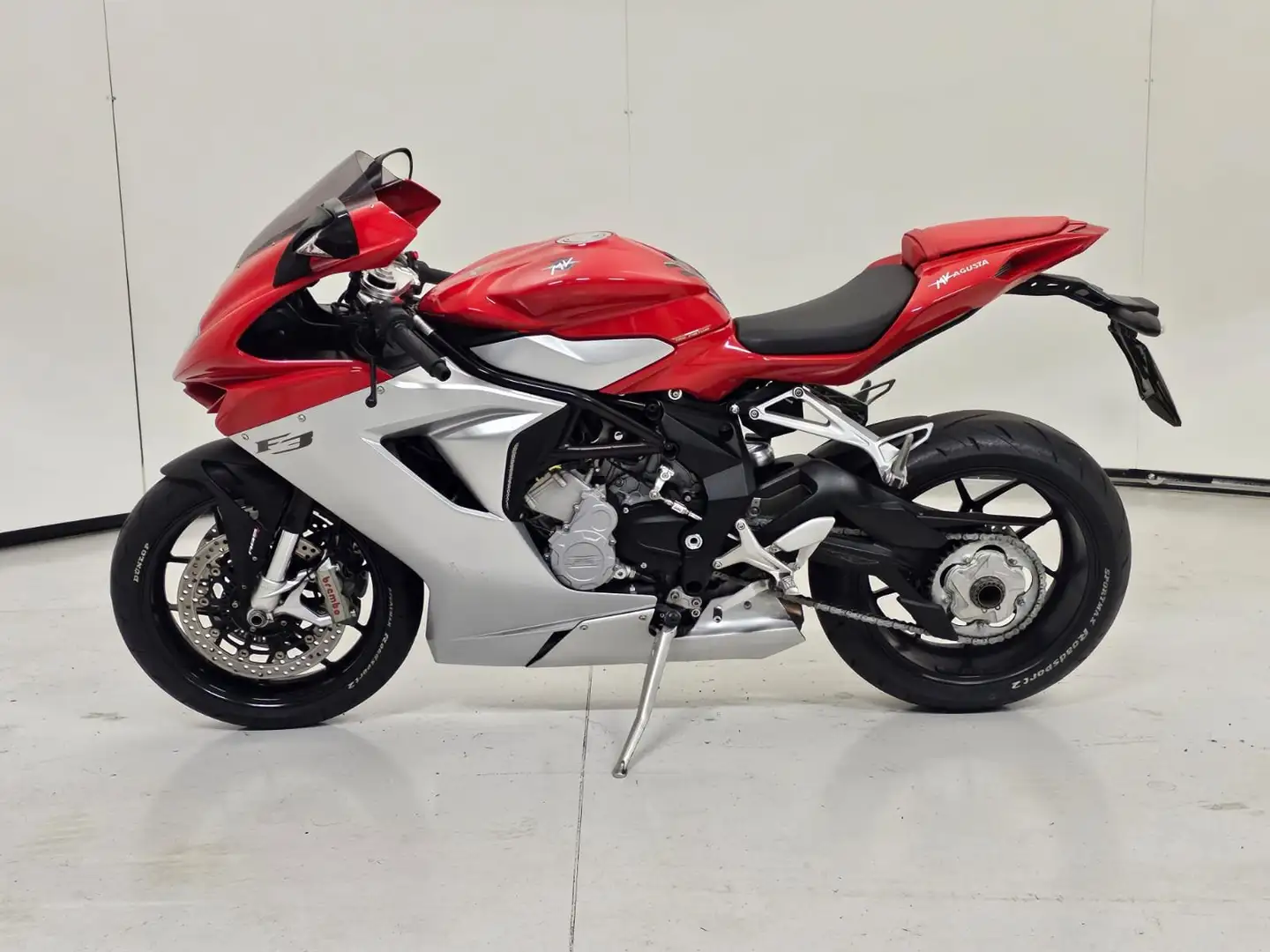 MV Agusta F3 675 Rood - 2