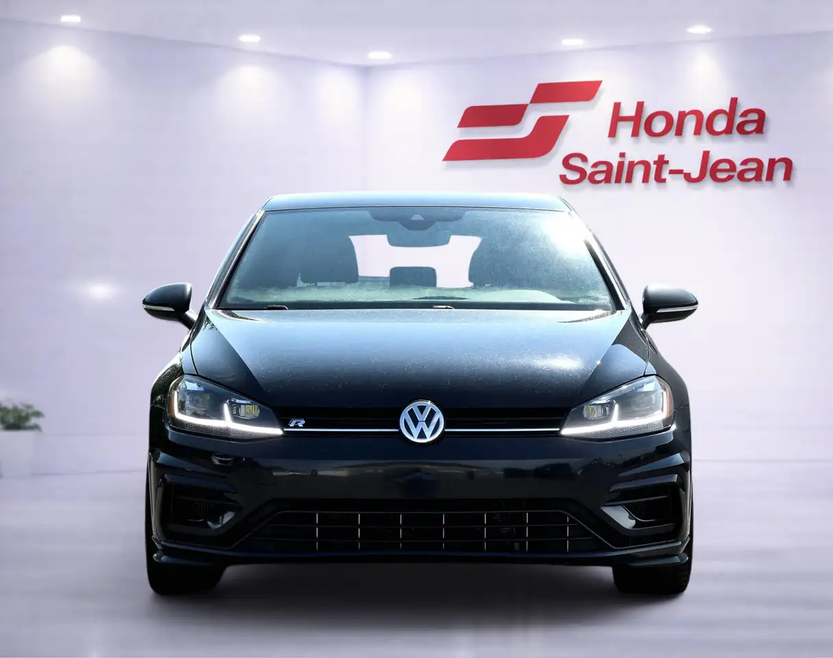 Volkswagen Golf R photo Volkswagen Golf R