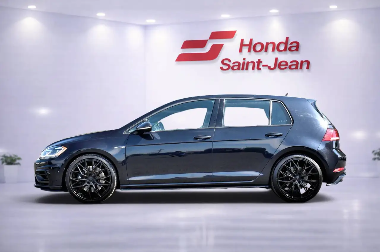 Volkswagen Golf R photo Volkswagen Golf R