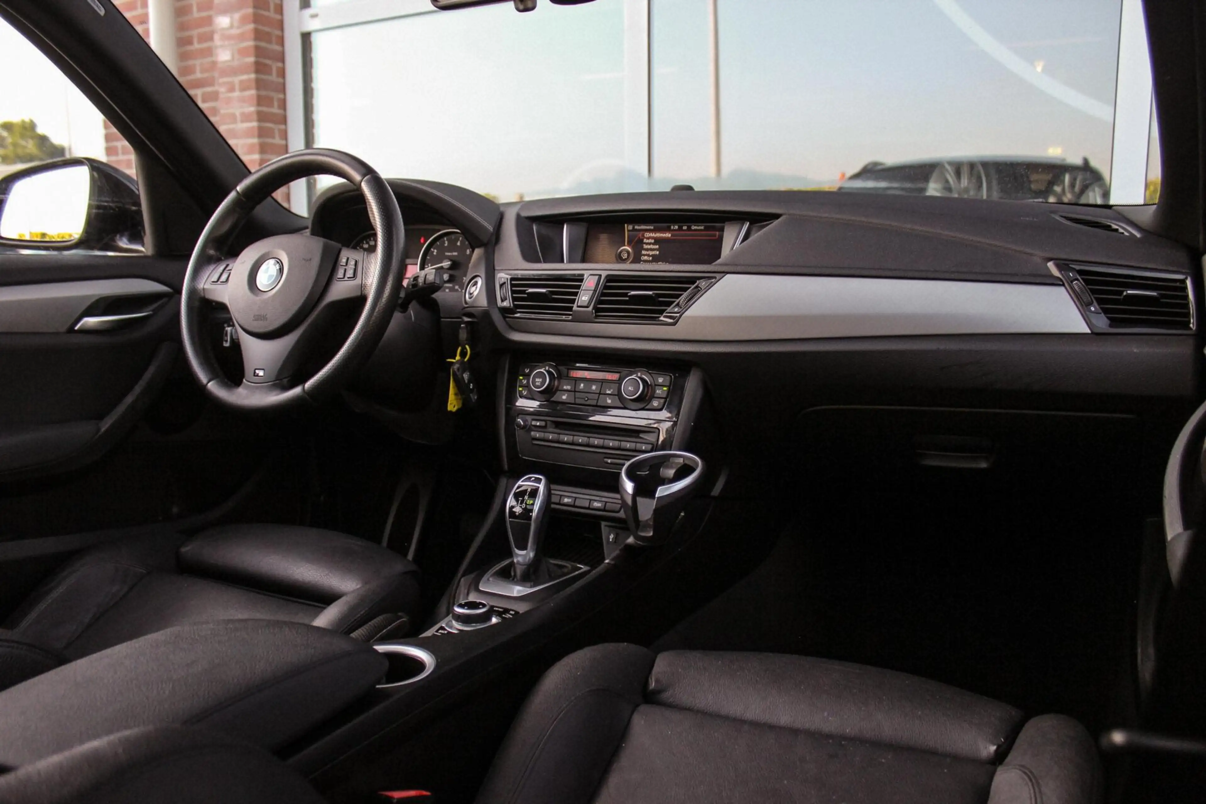 BMW X1 E84 sDrive20i High Executive sDrive20i High Execut — photo 12