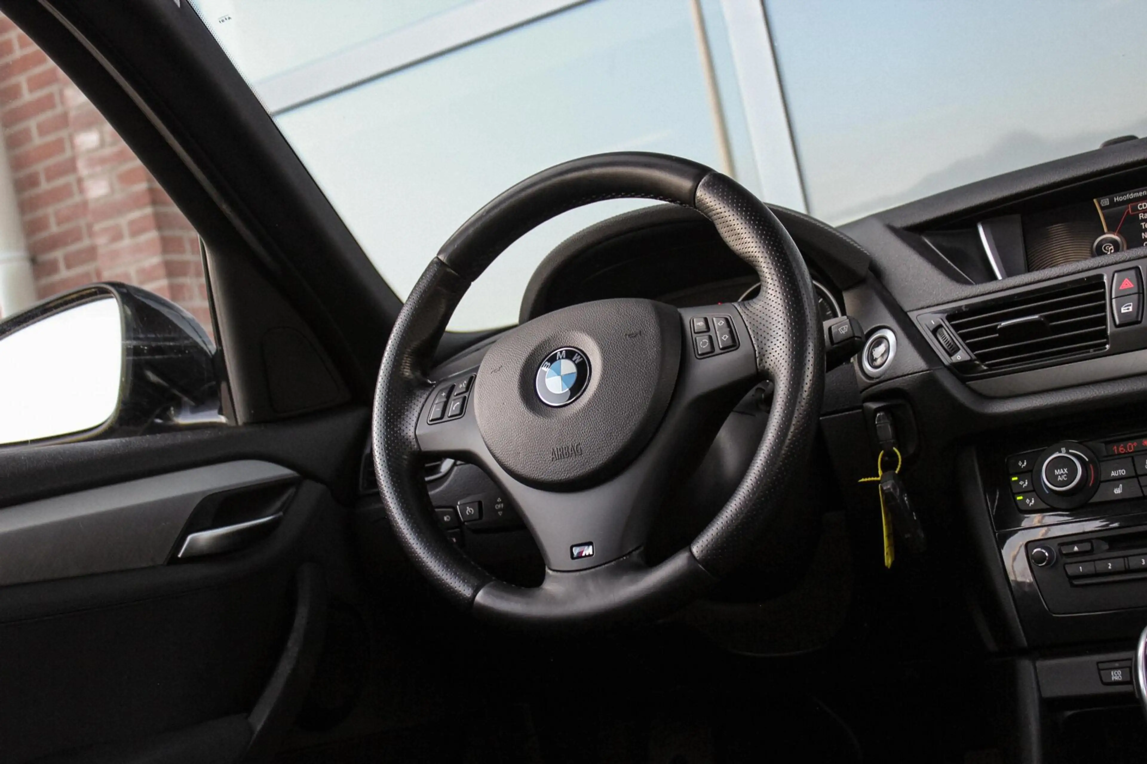 BMW X1 E84 sDrive20i High Executive sDrive20i High Execut — photo 20