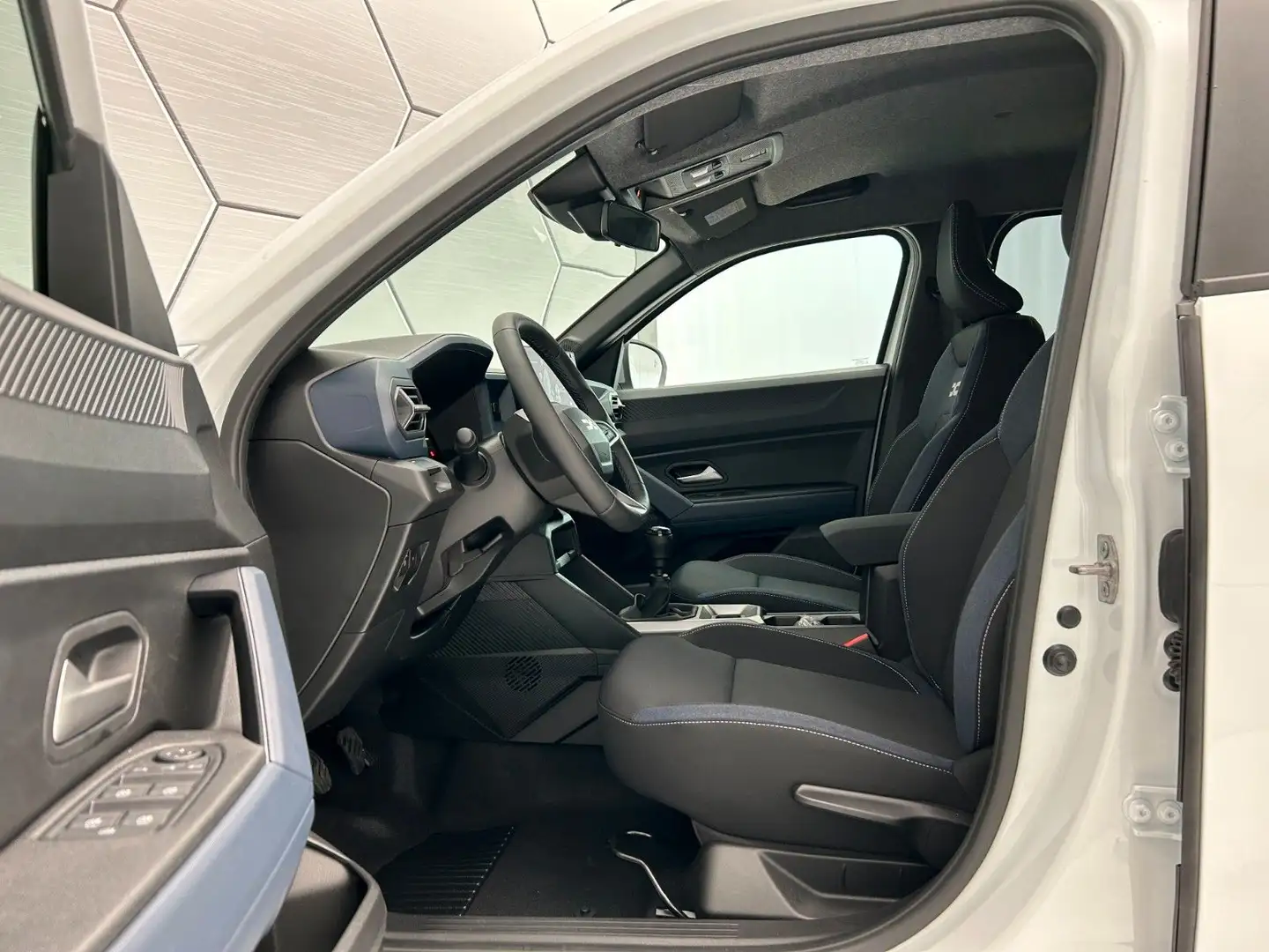 Dacia Duster III Expression TCe 130 2WD Weiß - 2
