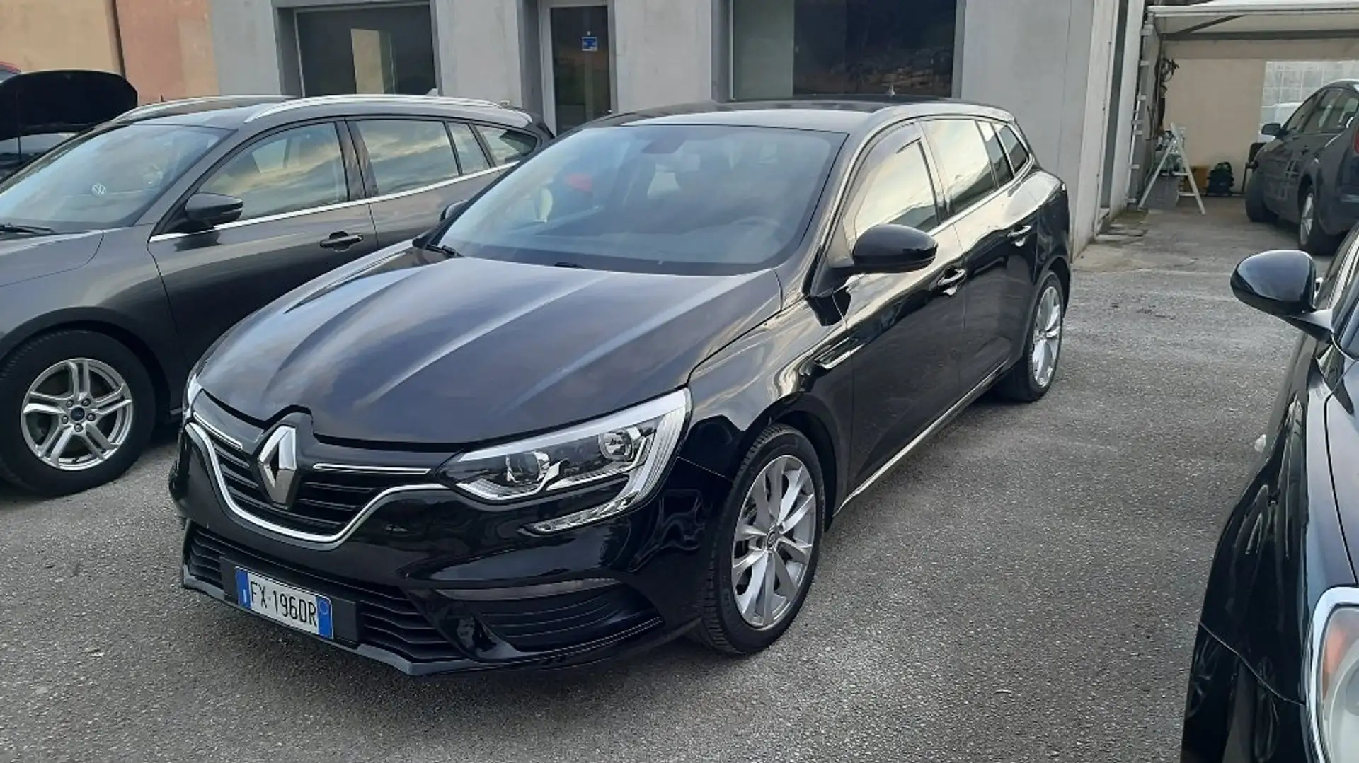 Renault Megane Megane IV Sporter 1.5 blue dci Duel 95cv my19 Nero - 2