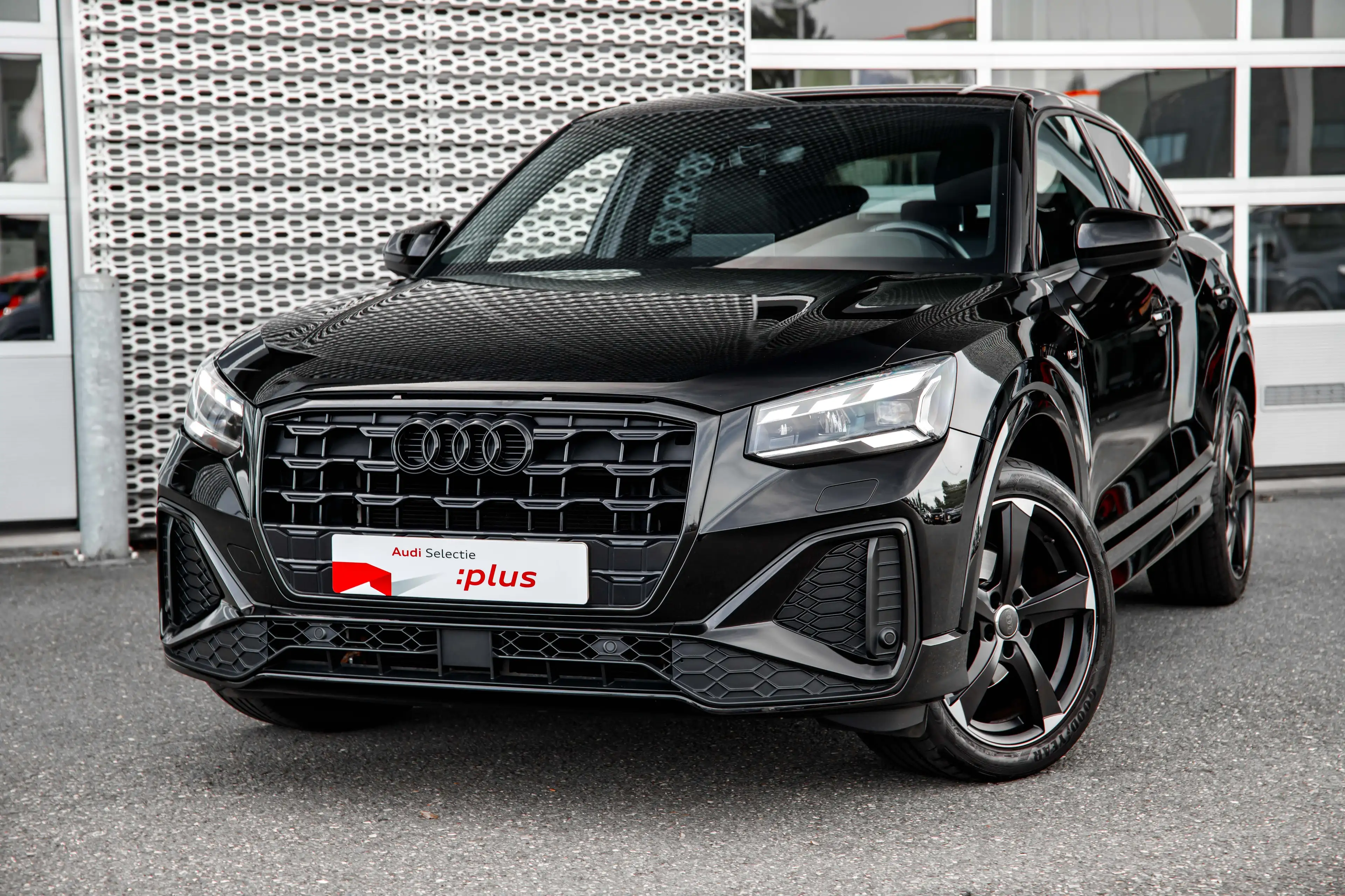 Audi Q2 35 TFSI S Edition — photo 6