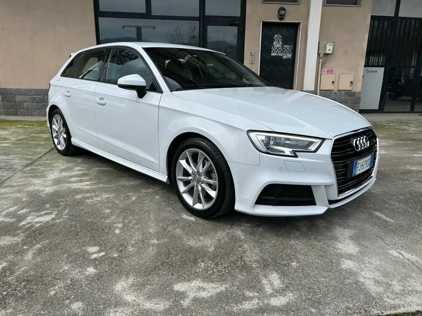 Audi A3 SPB 2.0 TDI Sport quattro edition Blanc - 2