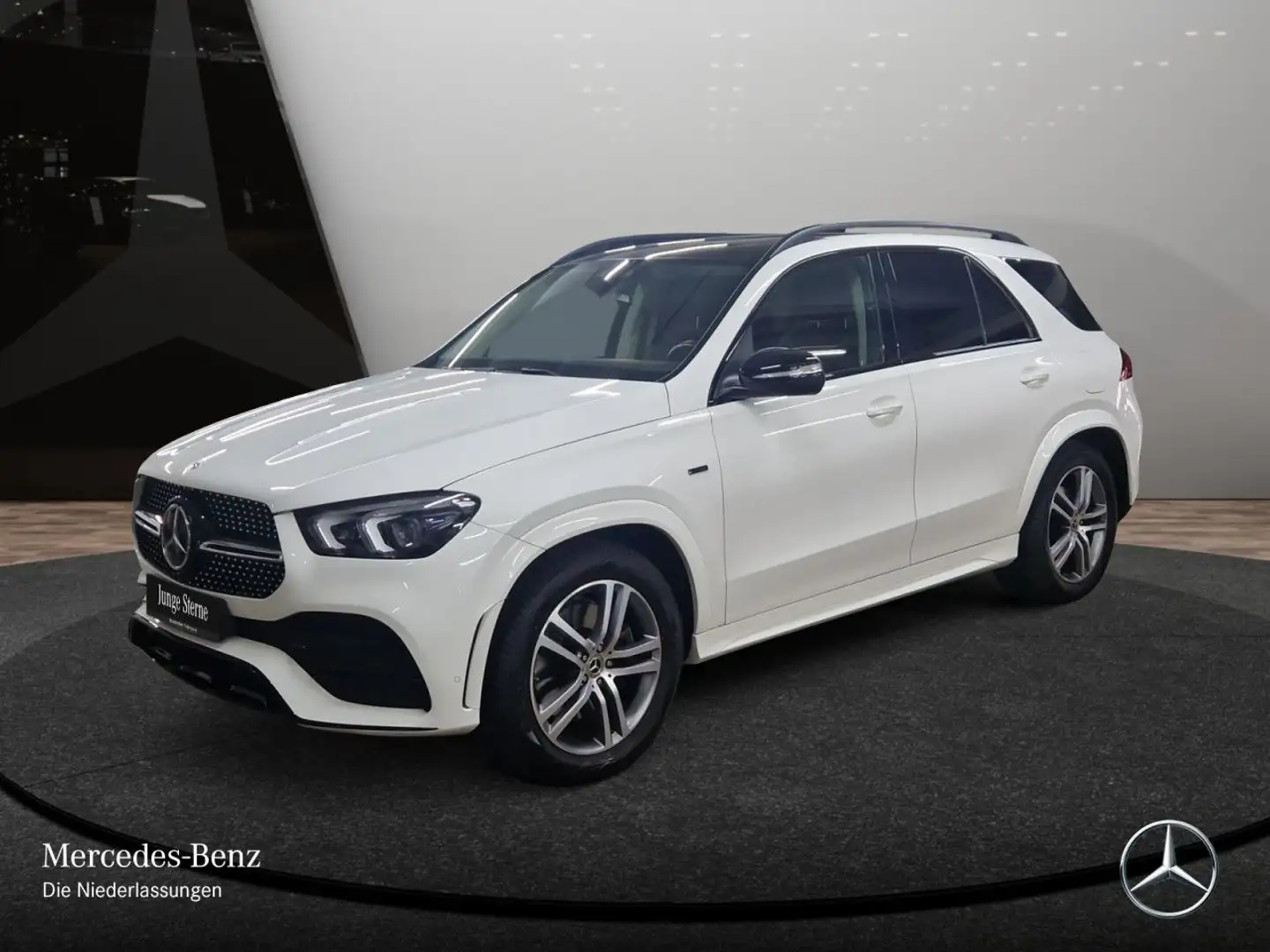 Mercedes-Benz GLE 350 de 4M AMG+NIGHT+PANO+AHK+MULTIBEAM+FAHRASS Weiß - 2