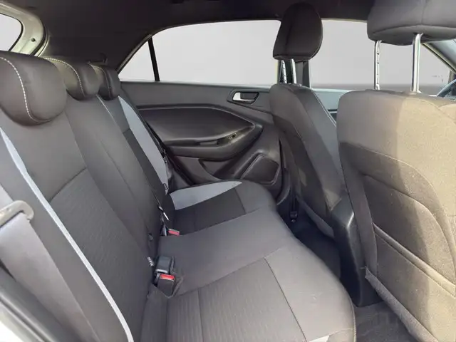 Hyundai I20 view 15
