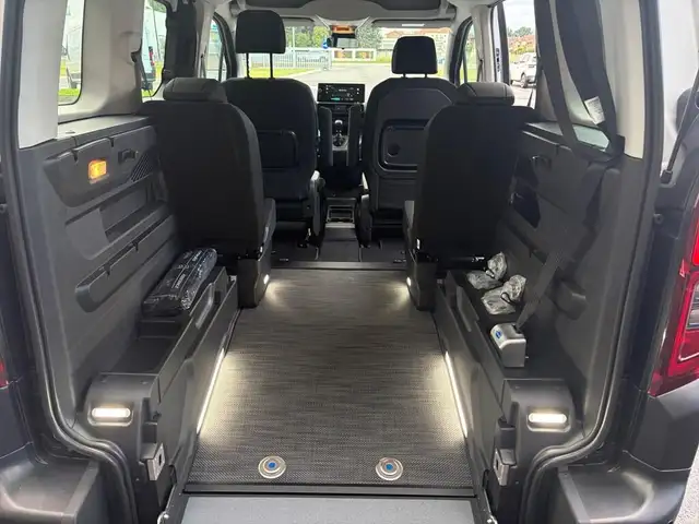 Citroen Berlingo view 16