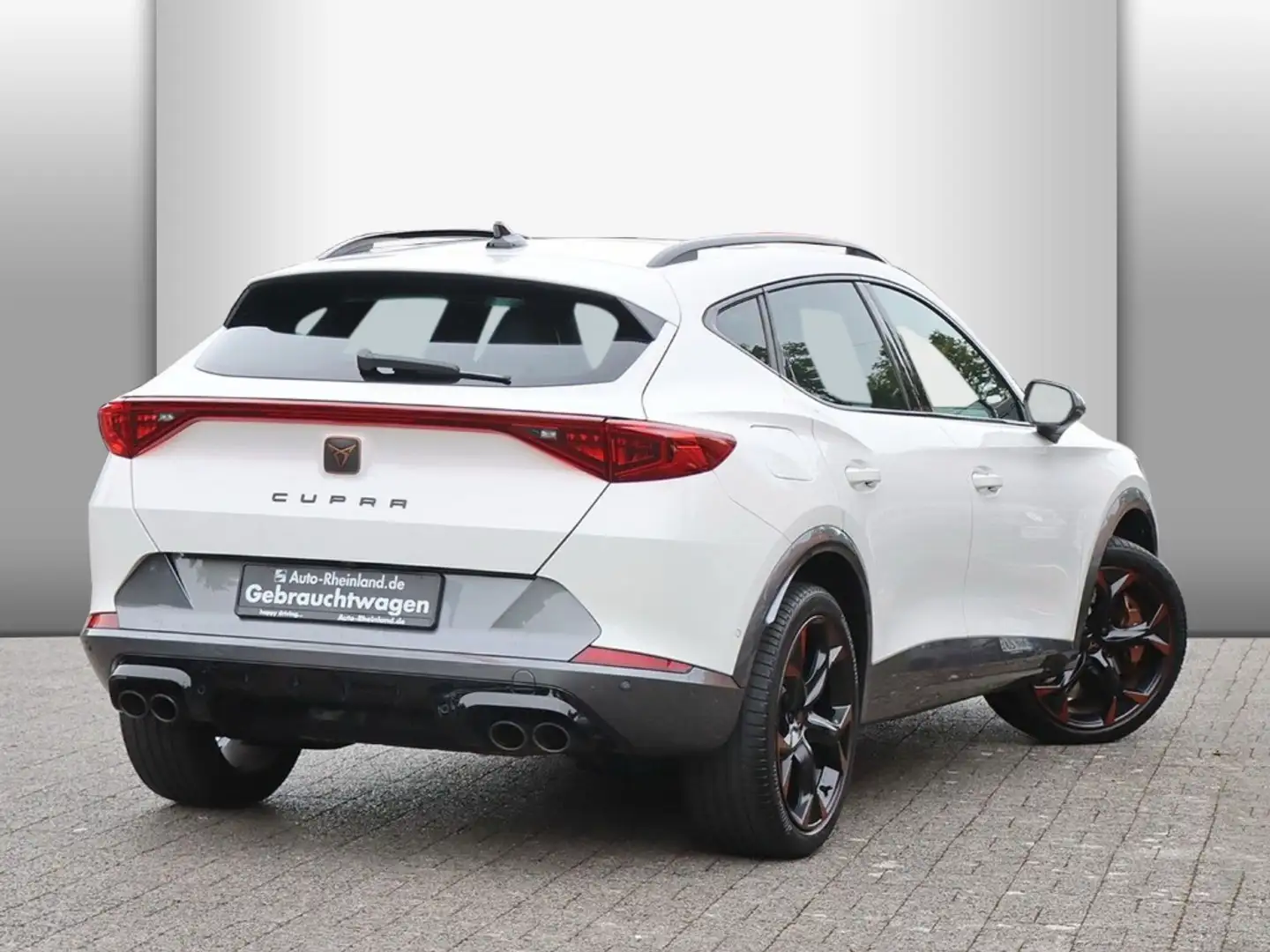 CUPRA Formentor VZ 2.0 TSI 4Drive DSG AHK/PANO/LED/NAVI Weiß - 2