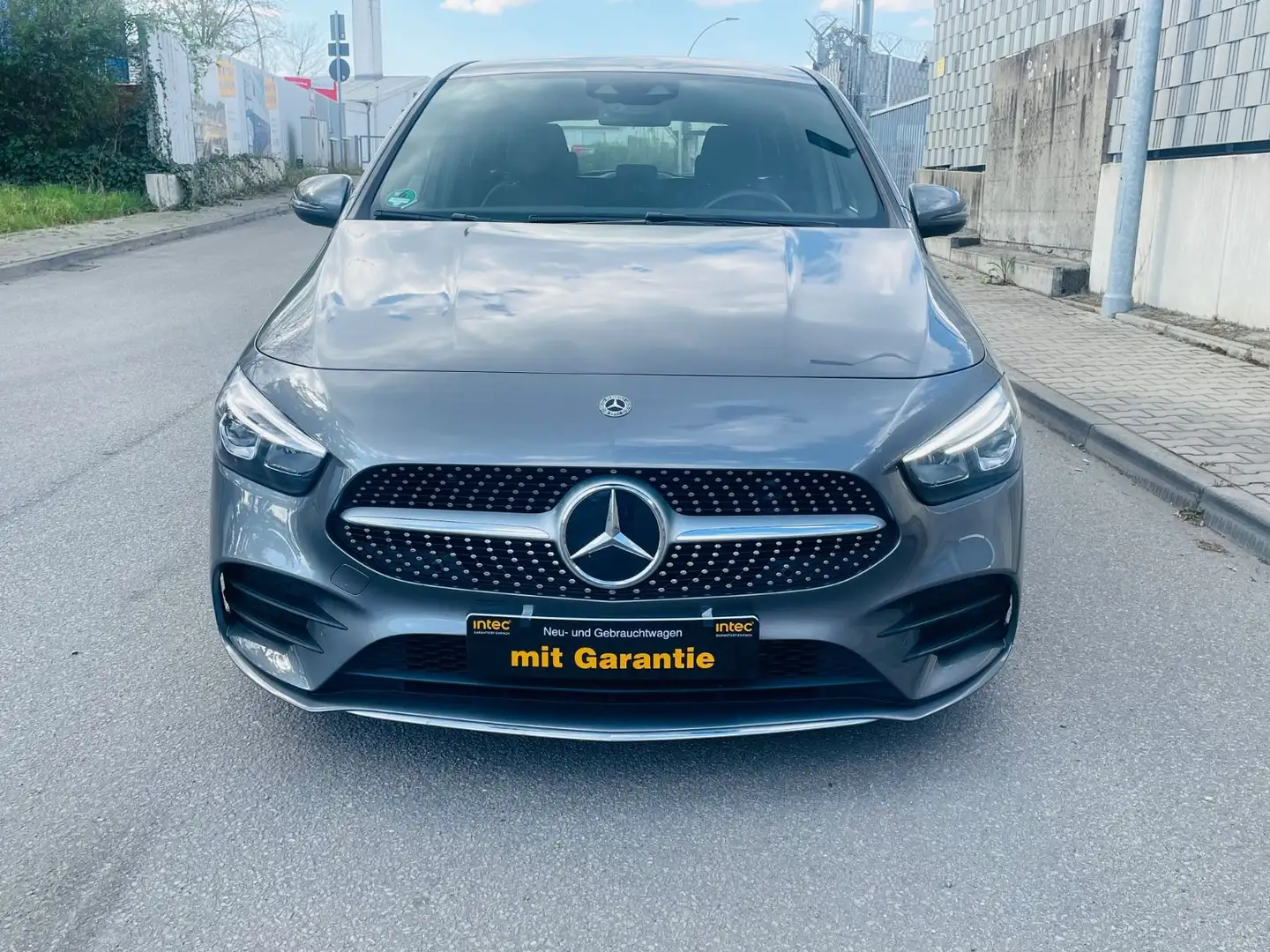Mercedes-Benz B 180 B  Klasse180/ AMG/LED/Kamera/Shz/ Grijs - 1