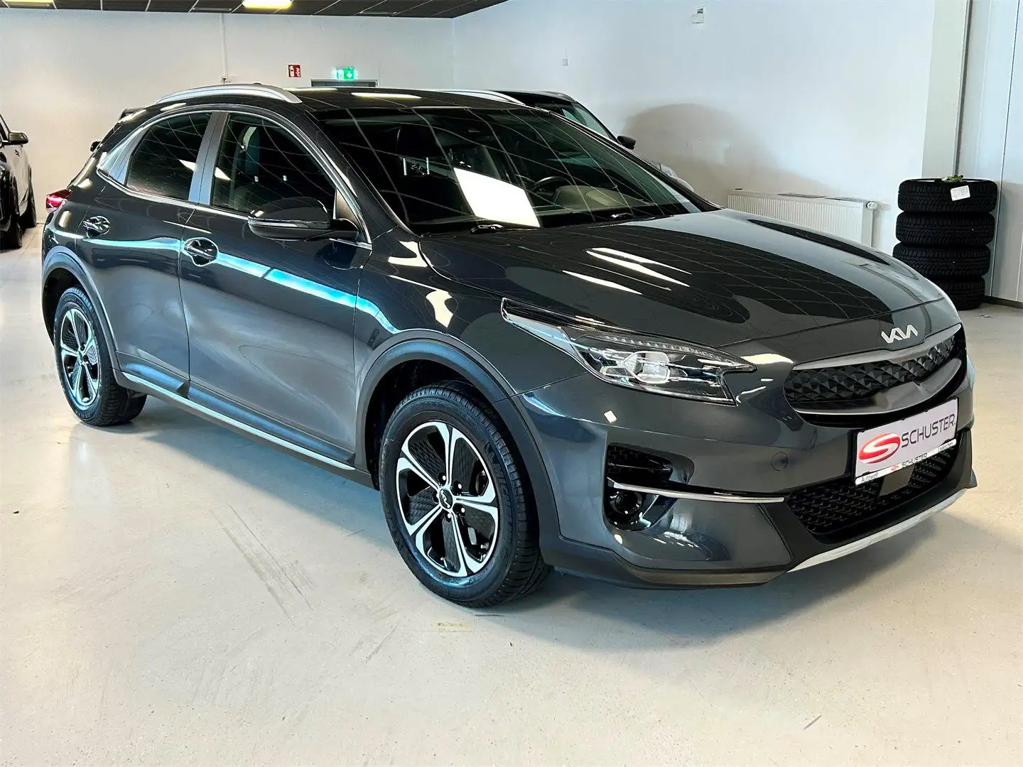 Kia XCeed Xceed 1,6 GDI PHEV Plug-in Hybrid Spirit Autom. Grau - 1