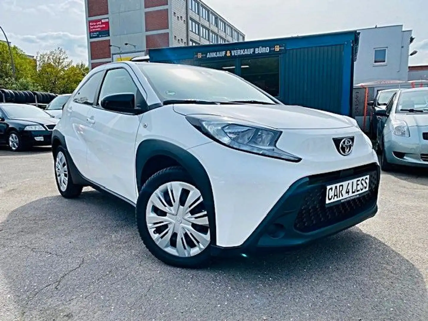 Toyota Aygo (X) 1.0-l-VVT-i Play Alb - 1