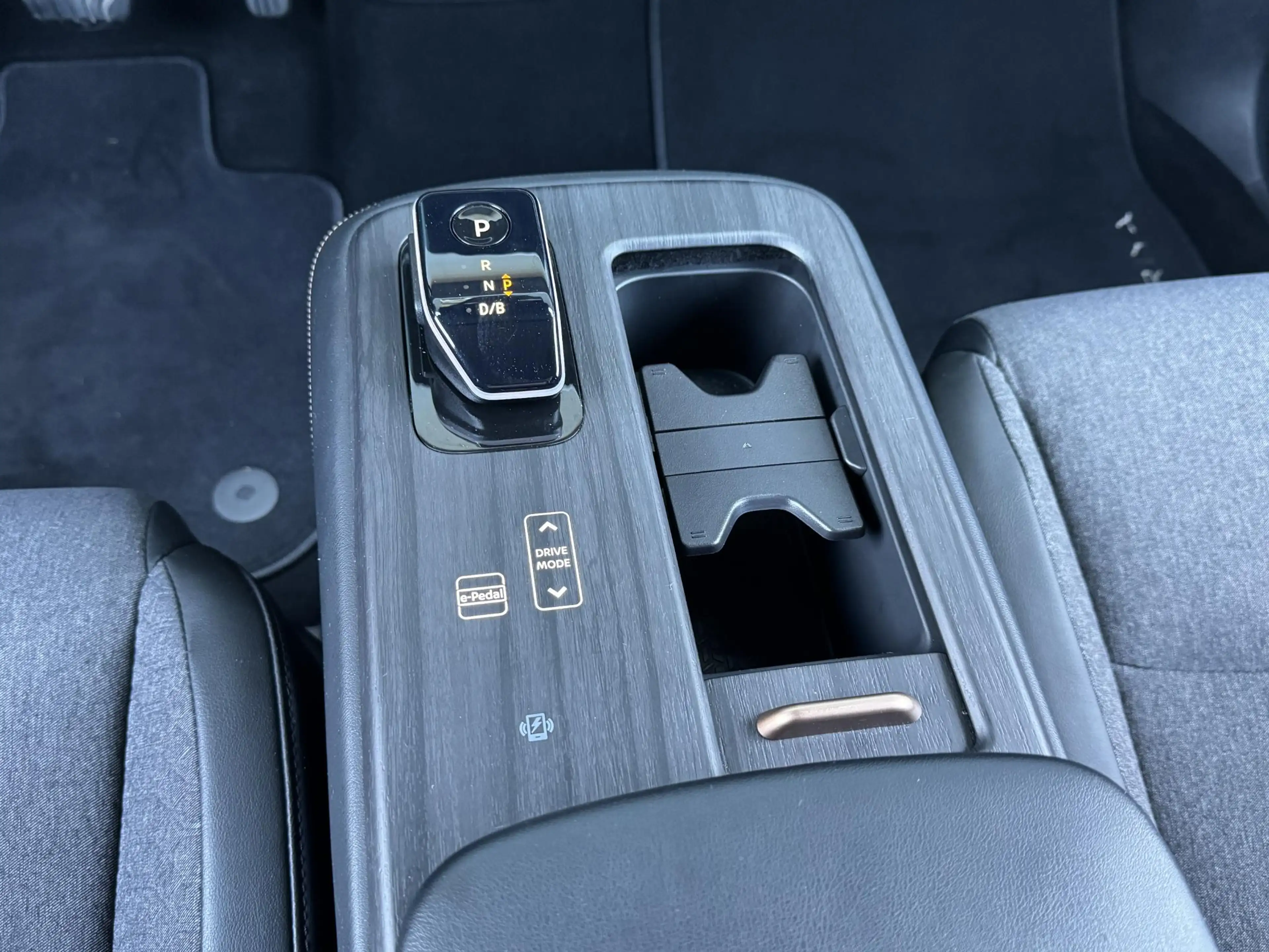 Nissan Ariya ADVANCE 66 kWh (99% SOH) I AUTOMAAT I P-CAMERA I W — photo 26