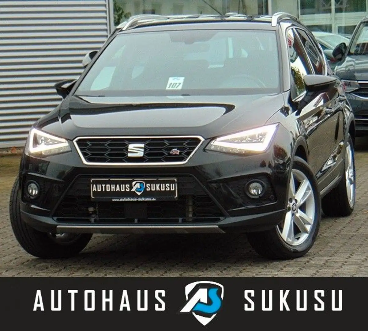 SEAT Arona 1.0 TSI FR DSG Noir - 1