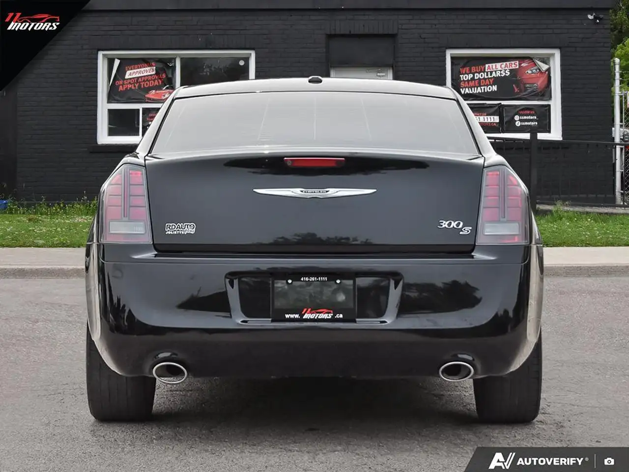Chrysler 300 снимка Chrysler 300