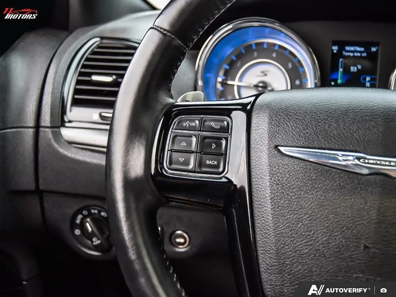 Chrysler 300 снимка Chrysler 300