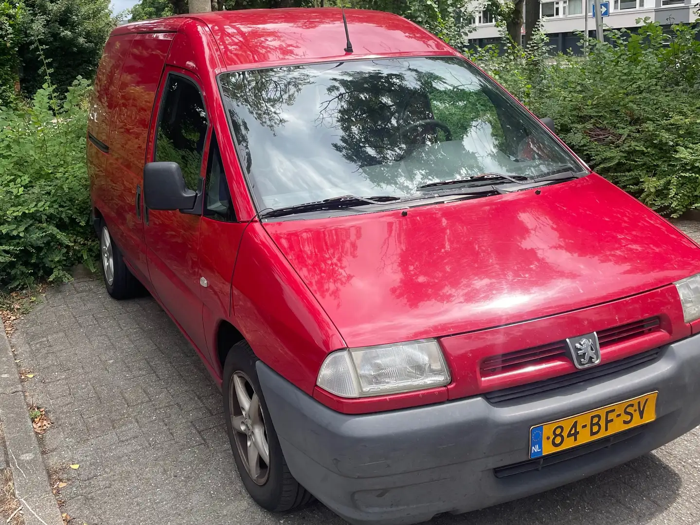 Peugeot Expert Expert 2.0 HDI Comfort Rouge - 2