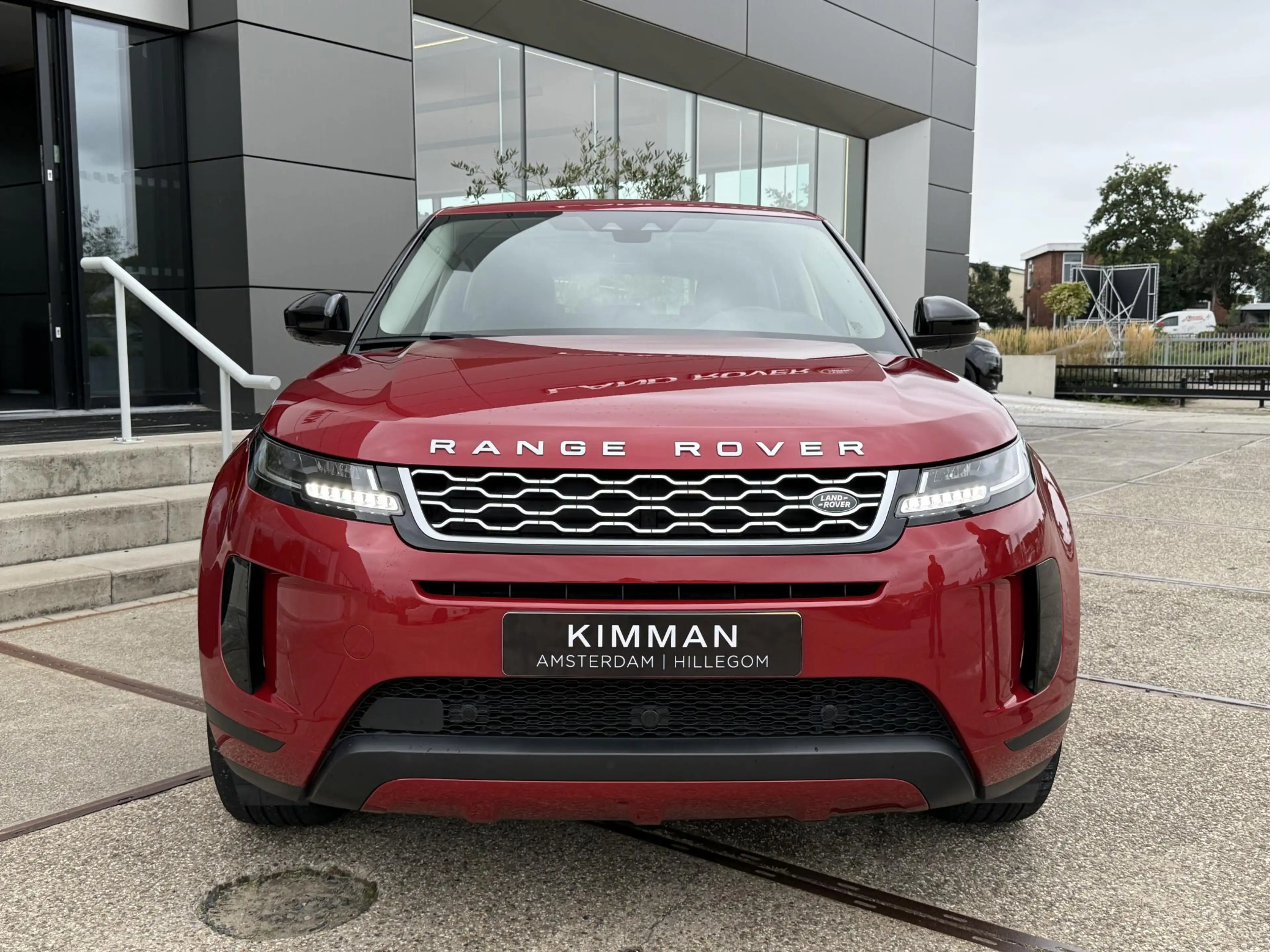 Land Rover Range Rover Evoque 1.5 P300e AWD S — photo 2