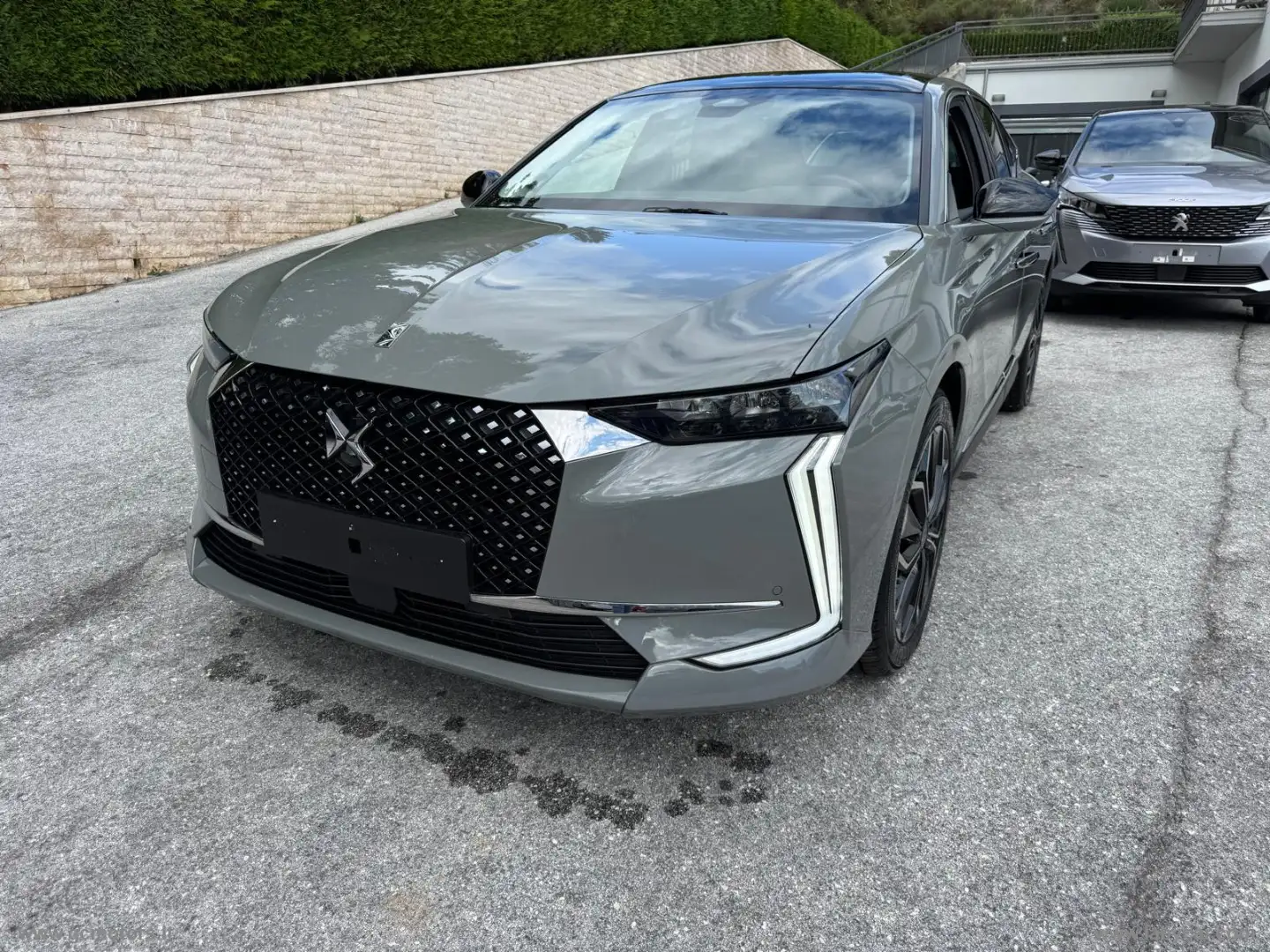 DS Automobiles DS 4 DS 4 PureTech 130 aut. Rivoli Grijs - 1