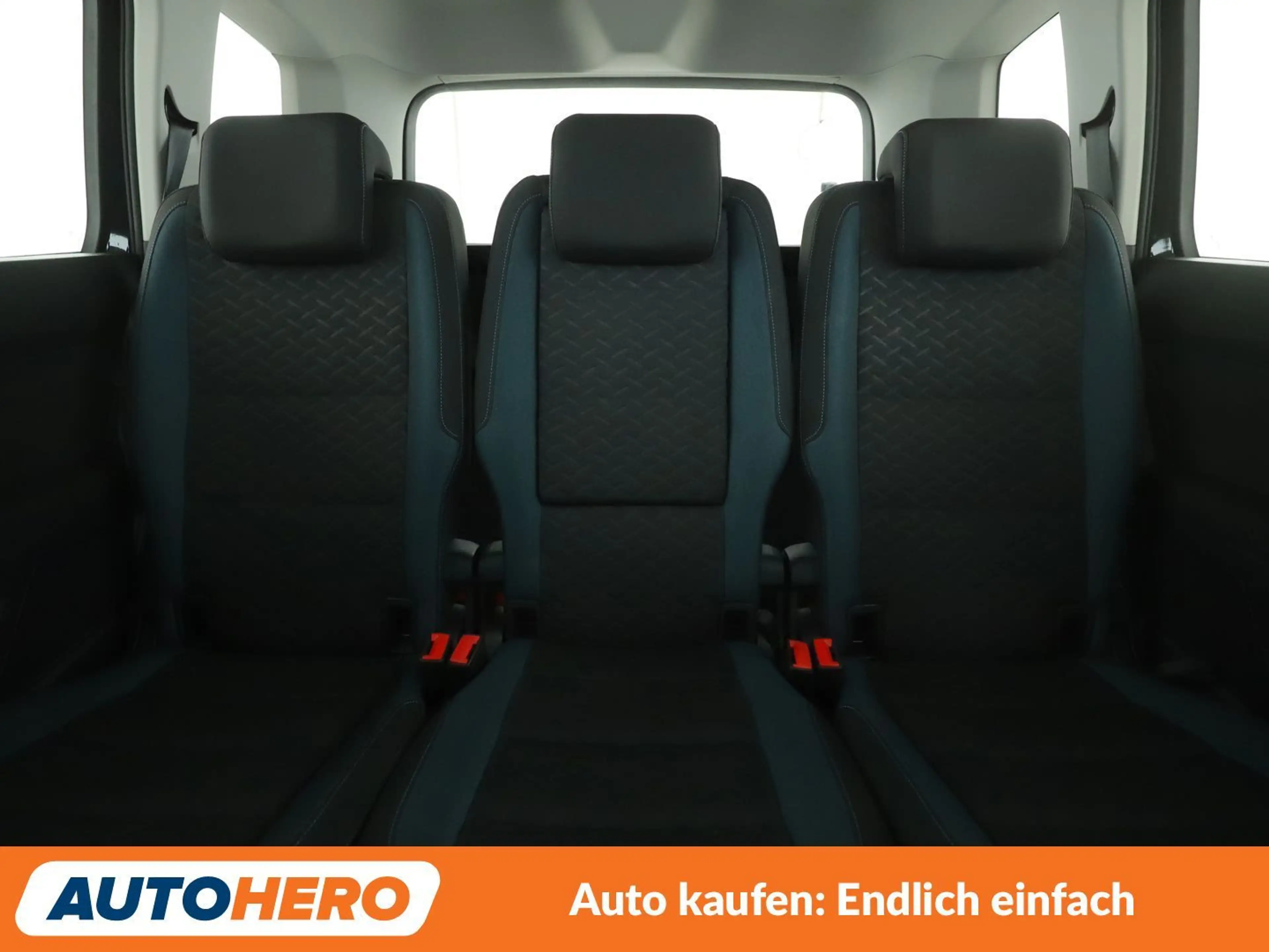 Volkswagen Touran 1.5 TSI ACT IQ.DRIVE Aut.*NAVI*CAM*ACC* — photo 15
