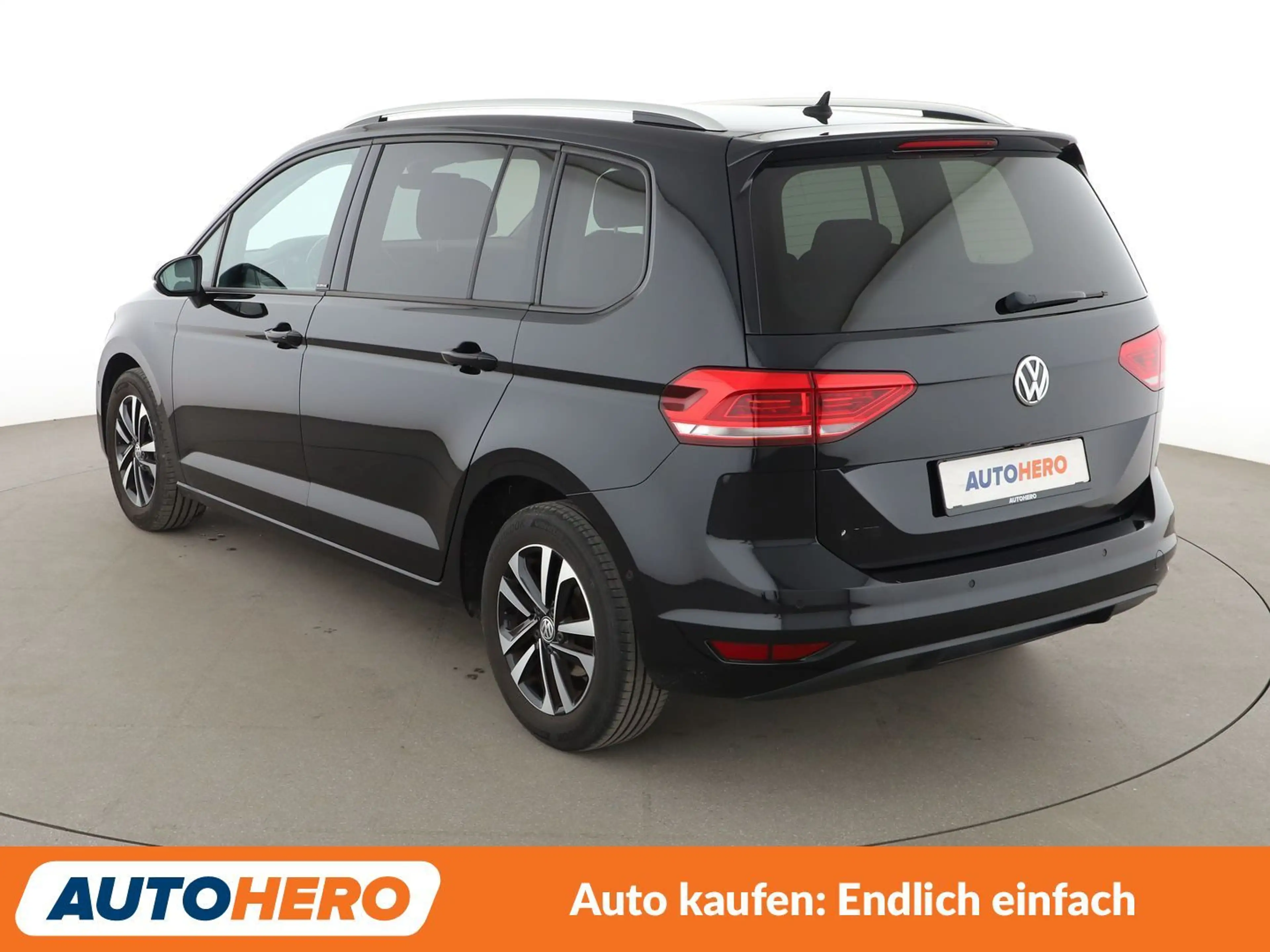 Volkswagen Touran 1.5 TSI ACT IQ.DRIVE Aut.*NAVI*CAM*ACC* — photo 4