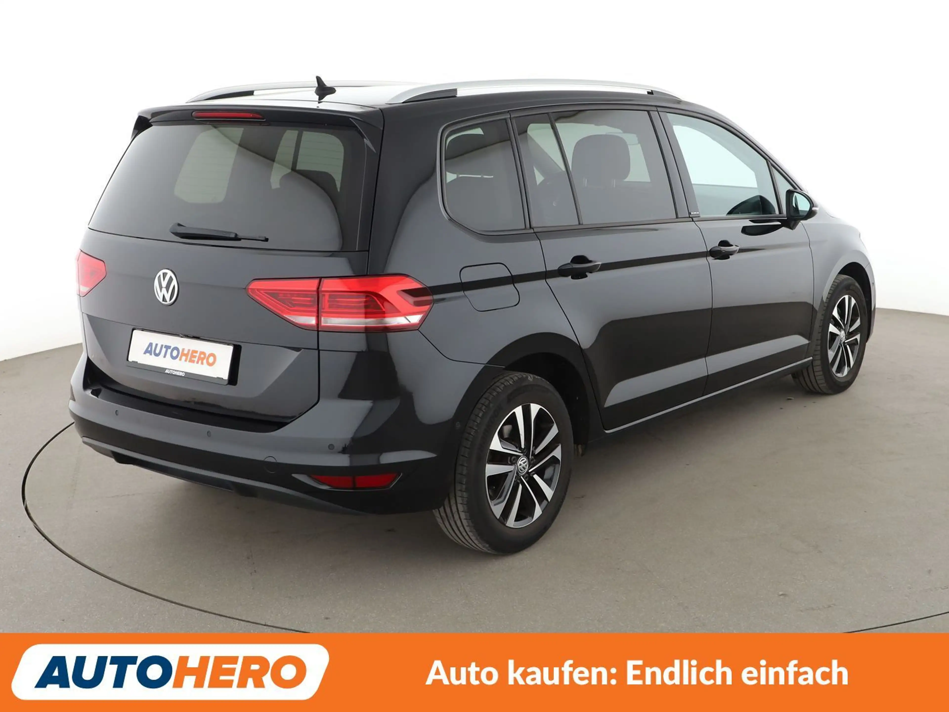 Volkswagen Touran 1.5 TSI ACT IQ.DRIVE Aut.*NAVI*CAM*ACC* — photo 6