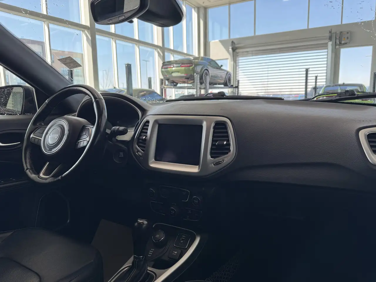 Jeep Compass снимка Jeep Compass