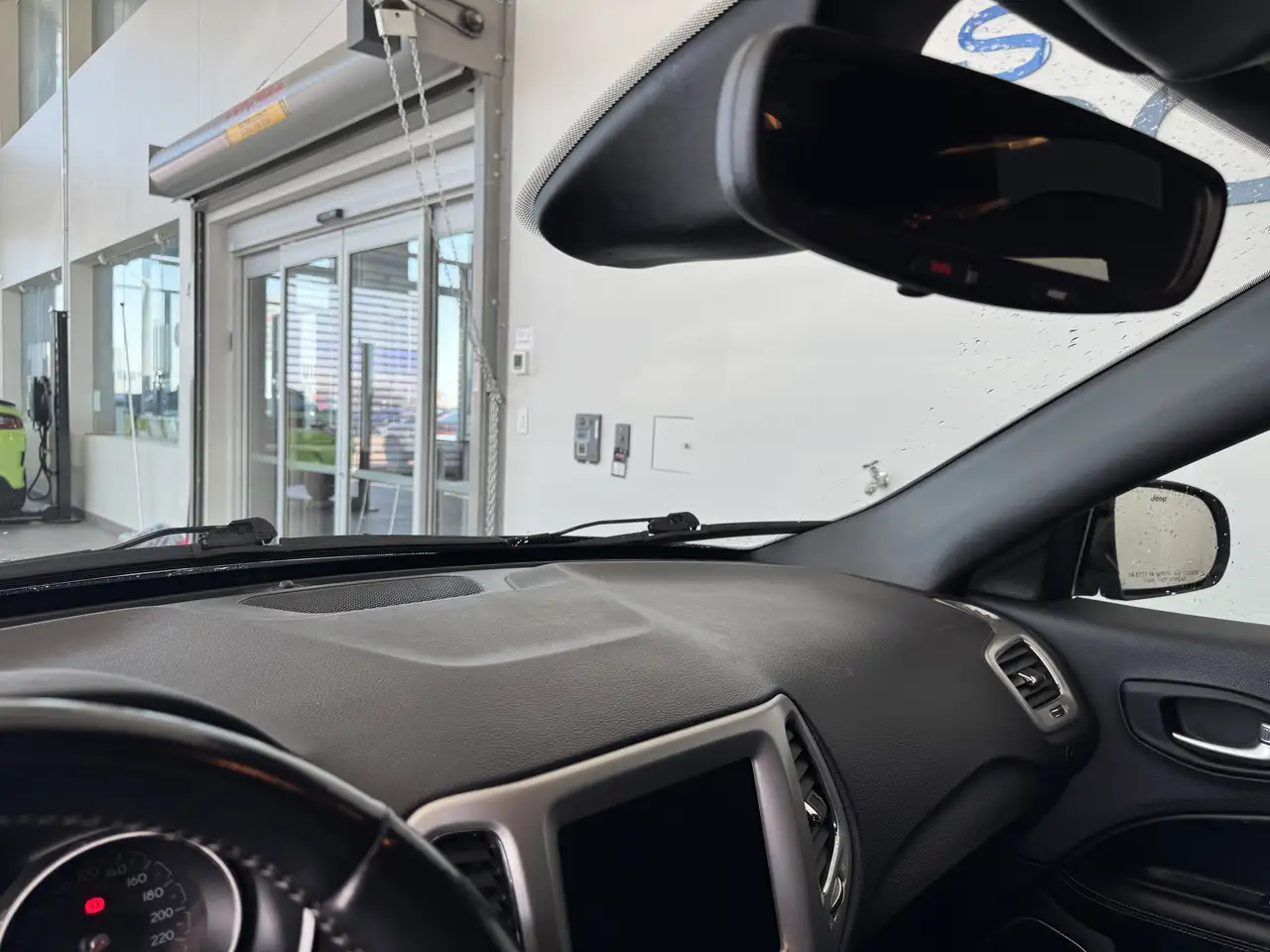 Jeep Compass снимка Jeep Compass