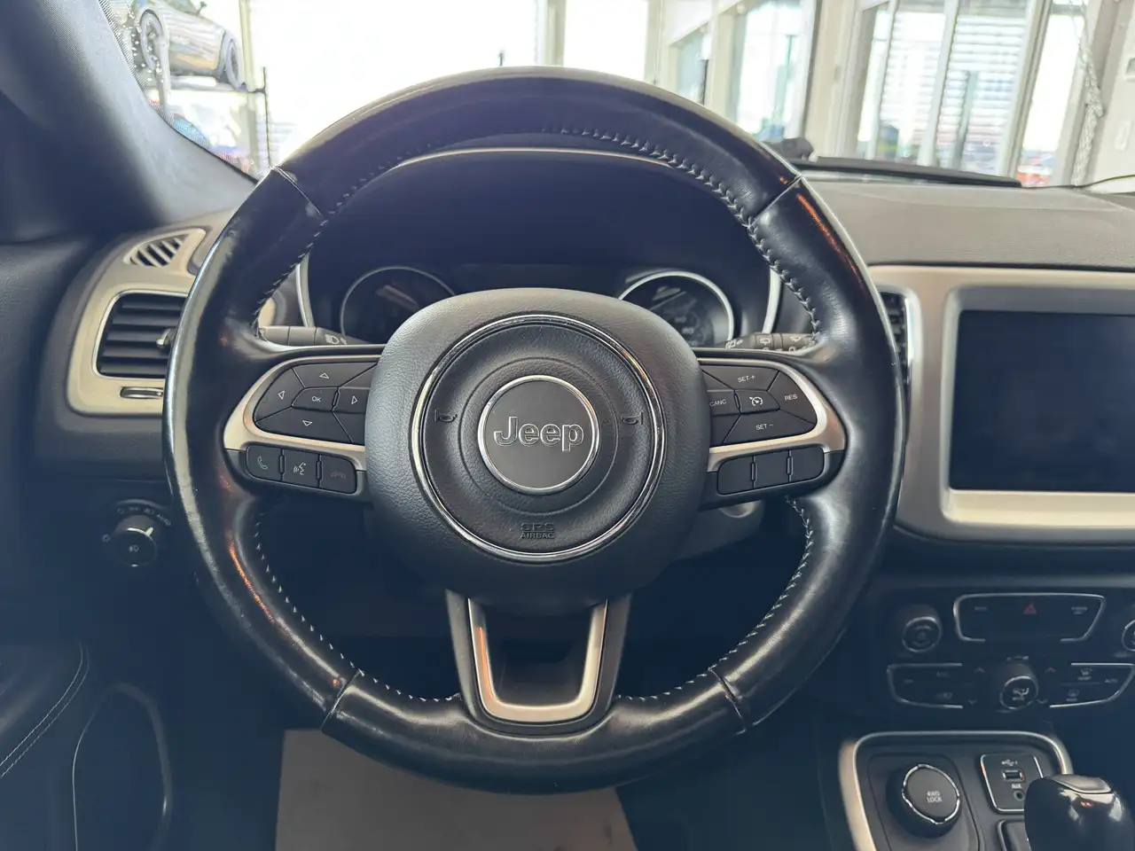 Jeep Compass снимка Jeep Compass