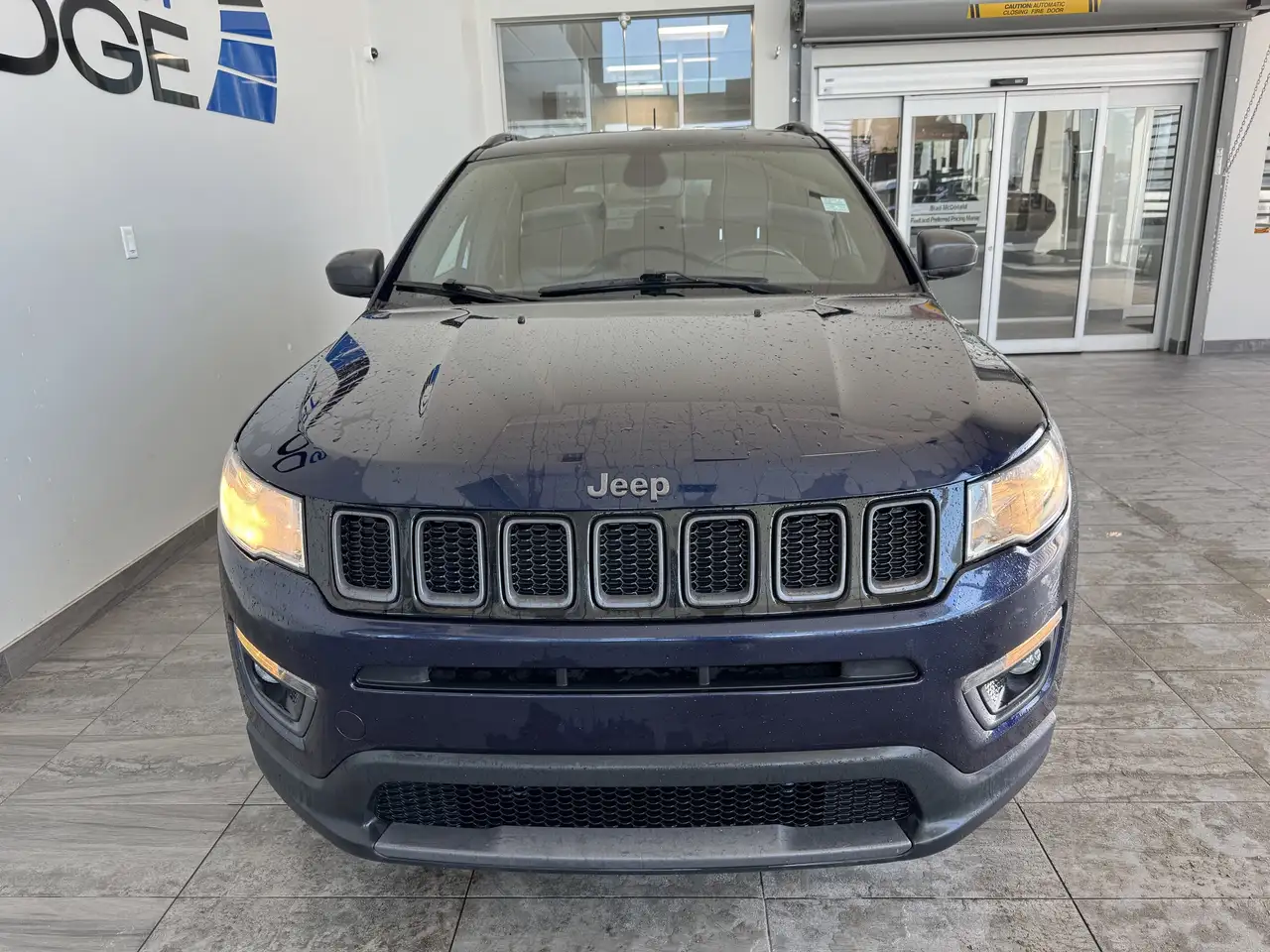Jeep Compass снимка Jeep Compass