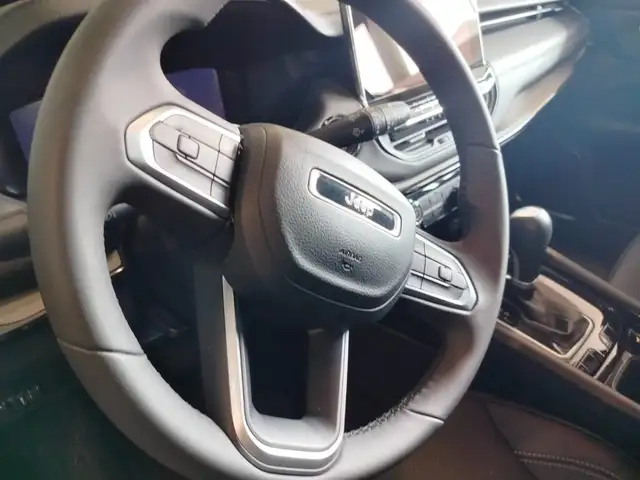 Jeep Compass view 8
