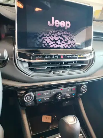 Jeep Compass view 10