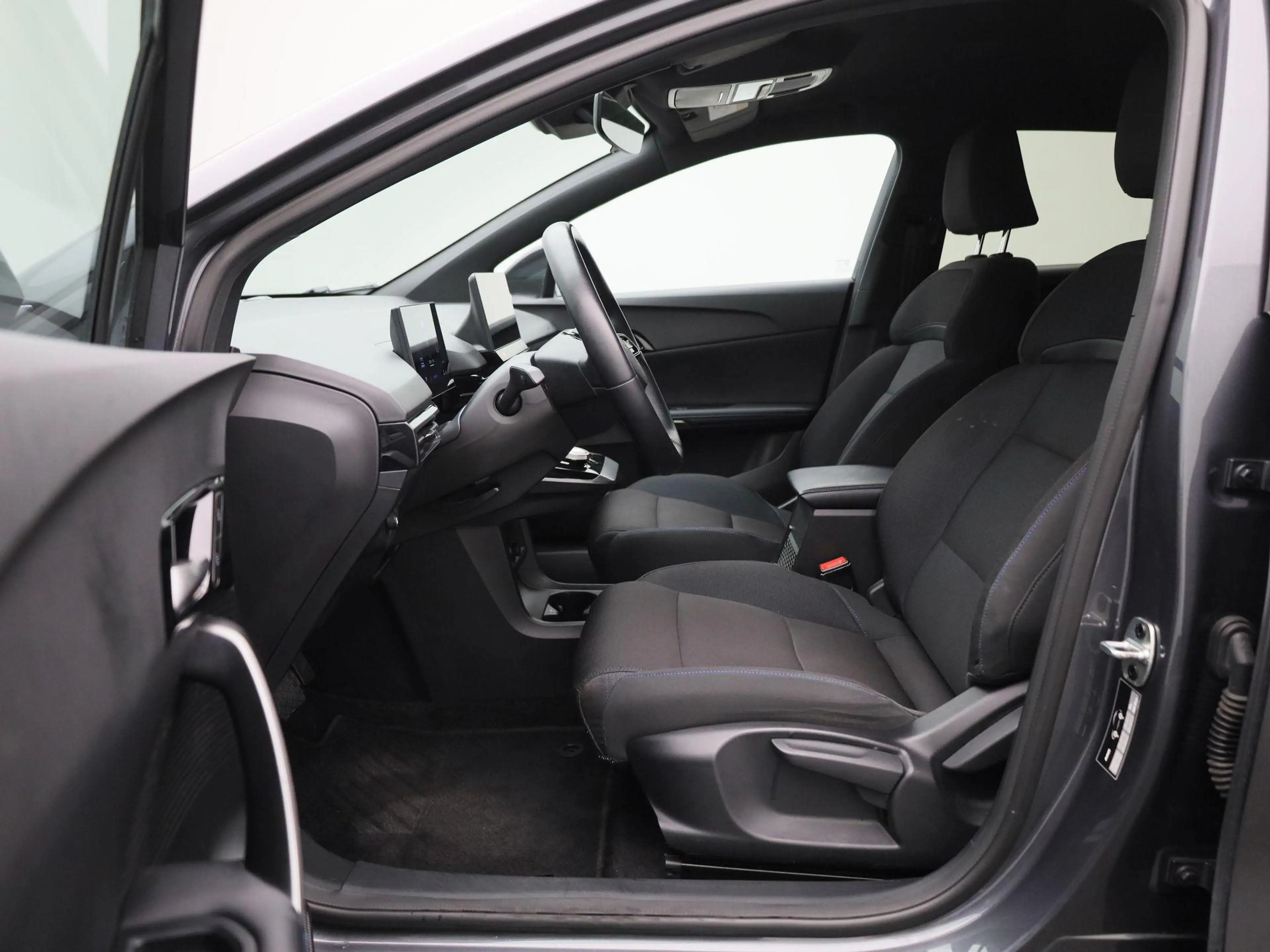 MG MG4 Long Range Comfort 64 kWh | CarPlay | Led Koplampe — photo 11