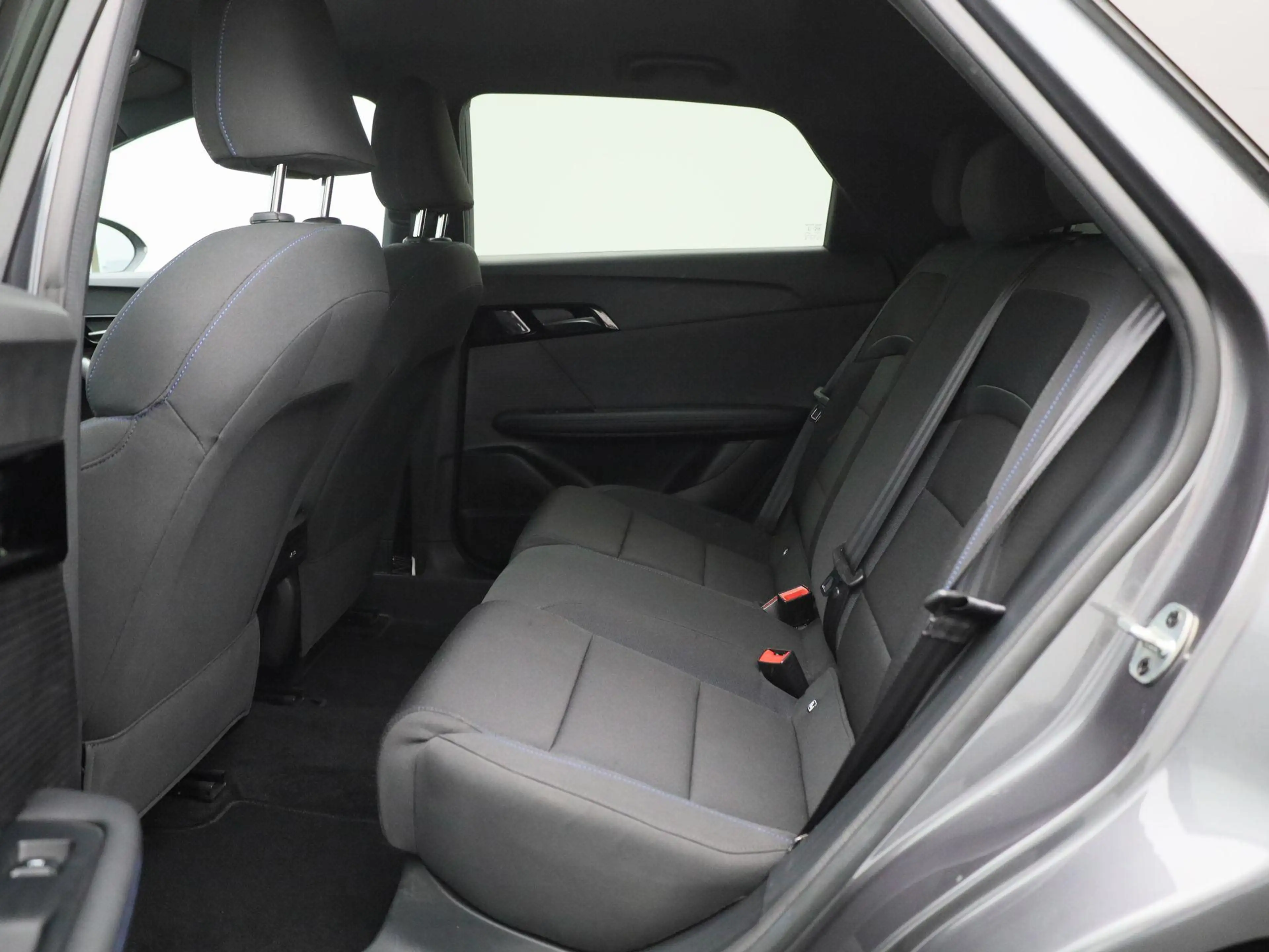 MG MG4 Long Range Comfort 64 kWh | CarPlay | Led Koplampe — photo 12