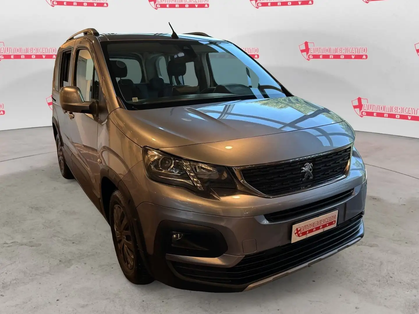 Peugeot Rifter BlueHDI 130 S&S Allure Standard Grijs - 2