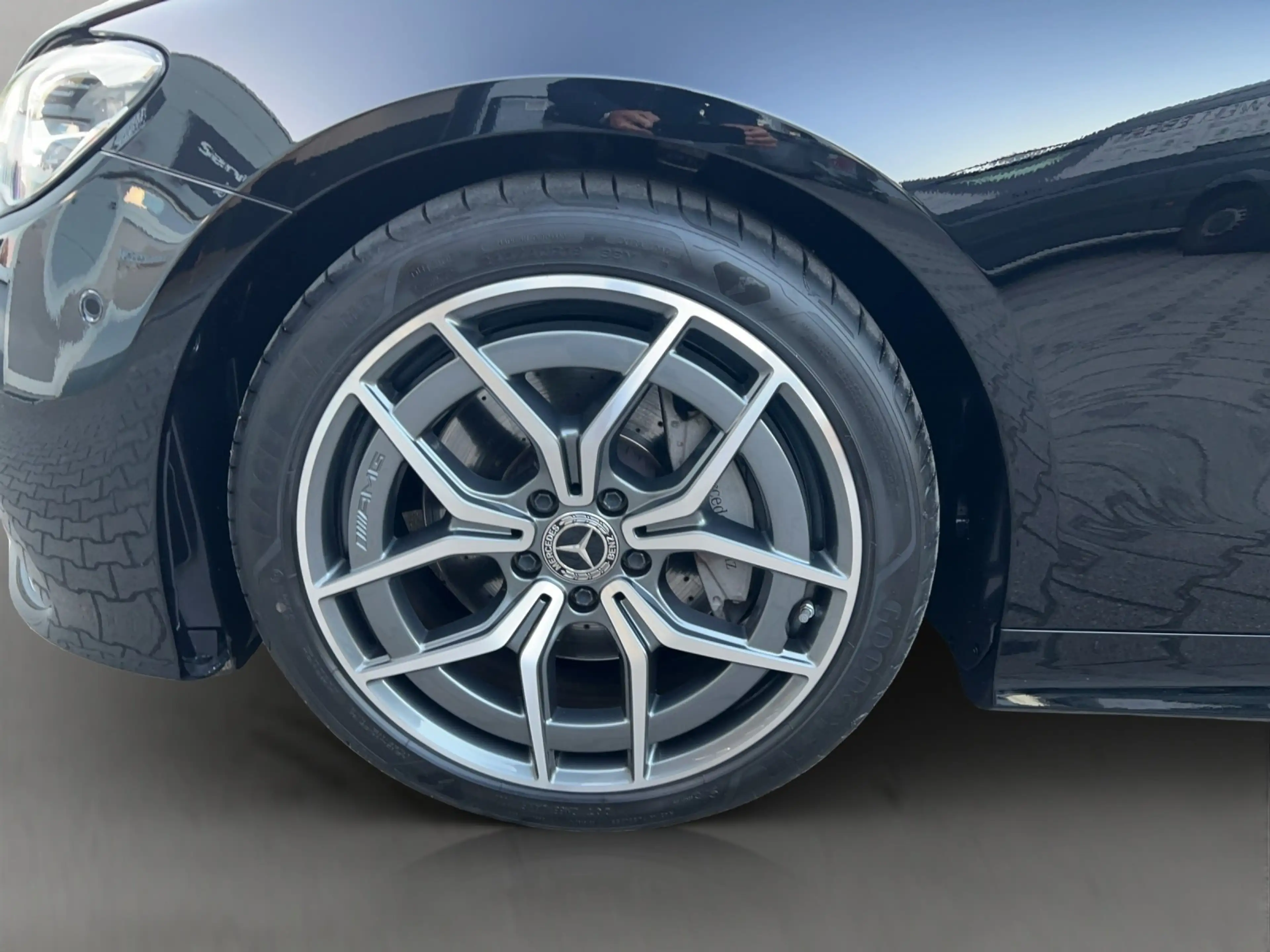 Mercedes-Benz E 220 d Cab AMG Busin DISTRO HighEndMBUX AIRSCARF — photo 15