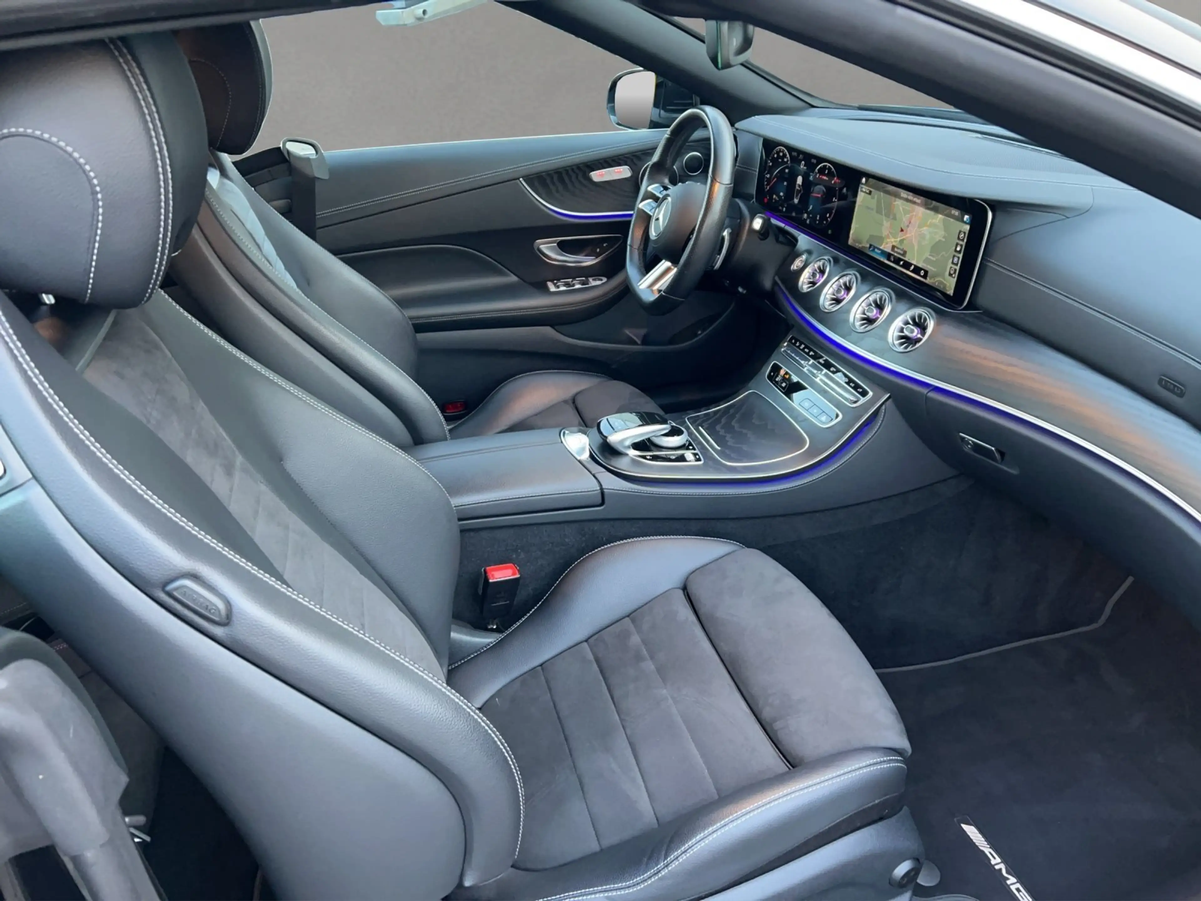 Mercedes-Benz E 220 d Cab AMG Busin DISTRO HighEndMBUX AIRSCARF — photo 13
