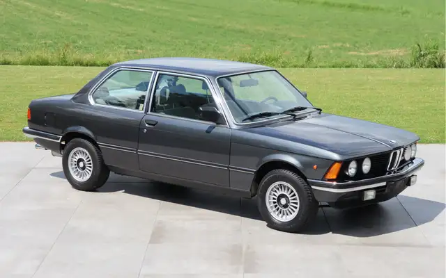 BMW 323 3-serie 323i - Highly Original