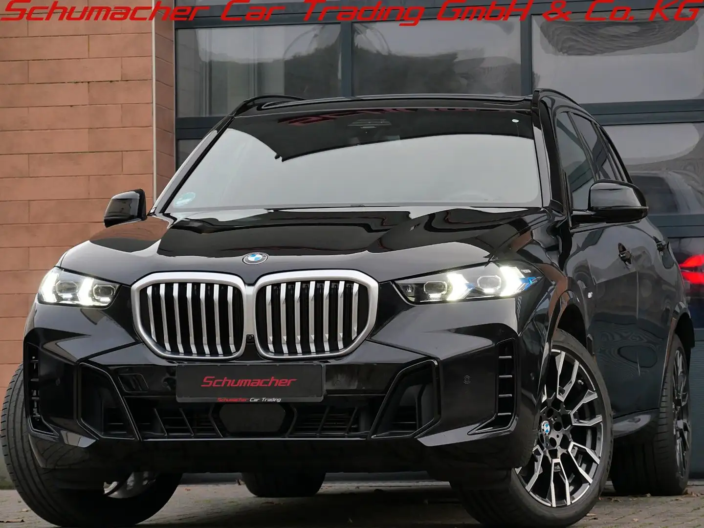 BMW X5 xDr.30d M-Sport,SkyPan.Nappa,BLFT+Mass.H/K.21' Schwarz - 1