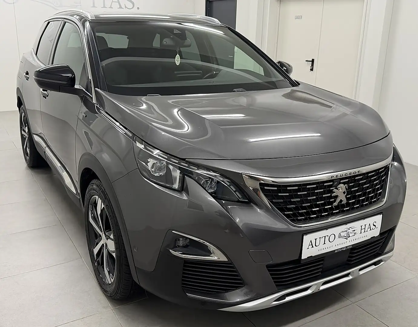 Peugeot 3008 1,5 BlueHDi 130 S&S 6-Gang GT Line Schwarz - 1
