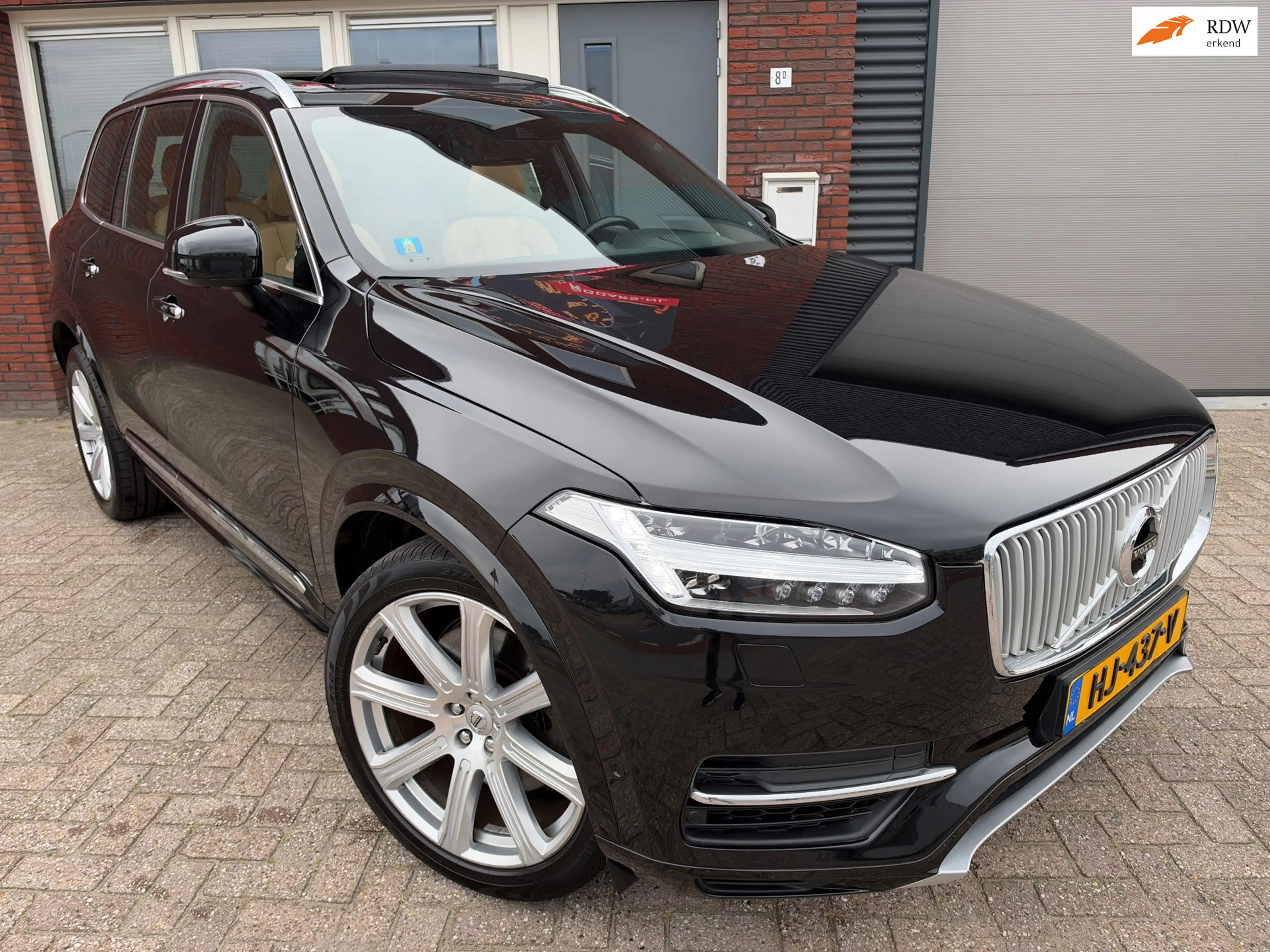 Volvo XC90 2.0 T8 Twin Engine AWD Inscription / Pano / Leder