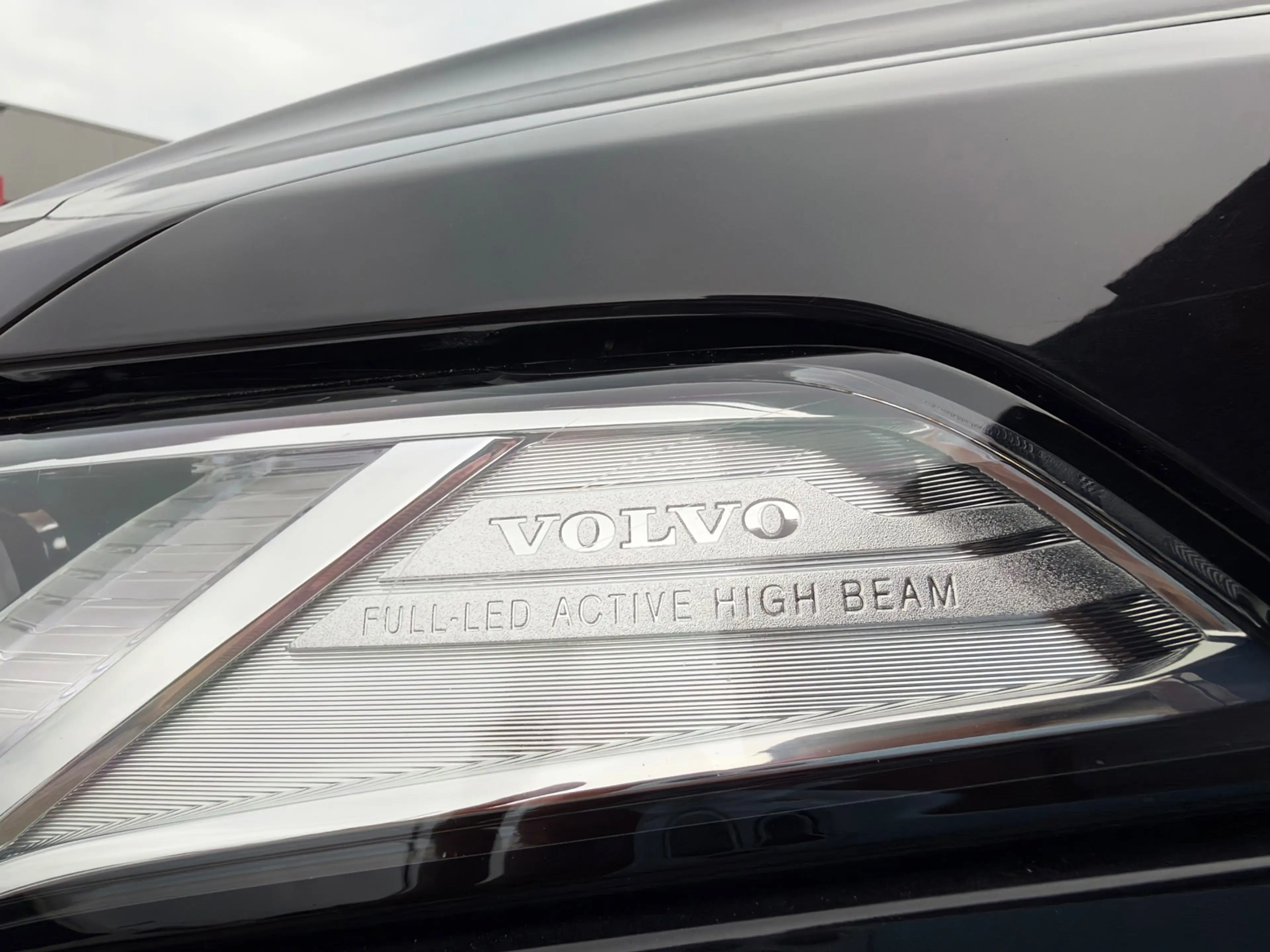 Volvo XC90 2.0 T8 Twin Engine AWD Inscription / Pano / Leder — photo 28