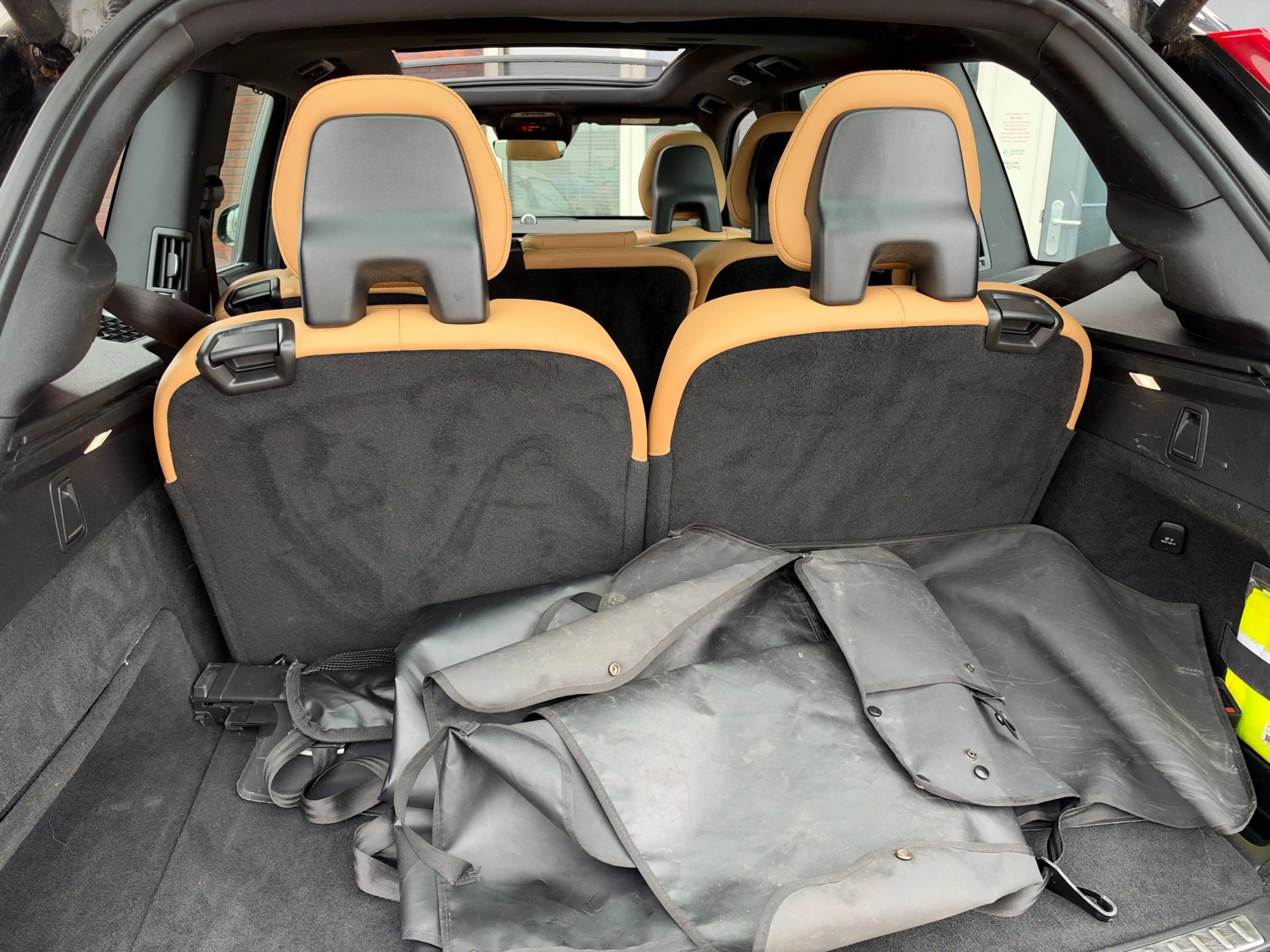 Volvo XC90 2.0 T8 Twin Engine AWD Inscription / Pano / Leder — photo 21