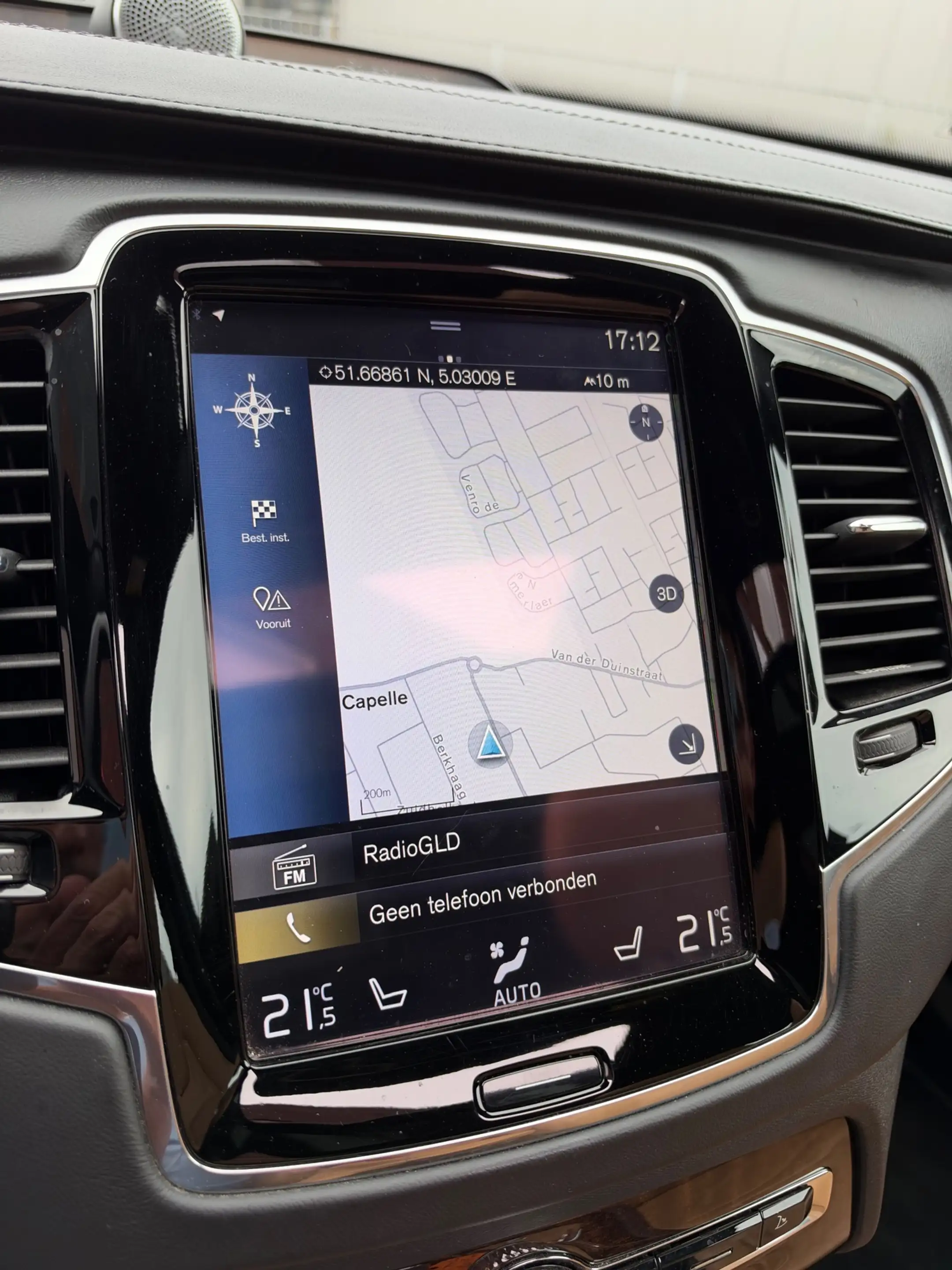 Volvo XC90 2.0 T8 Twin Engine AWD Inscription / Pano / Leder — photo 27