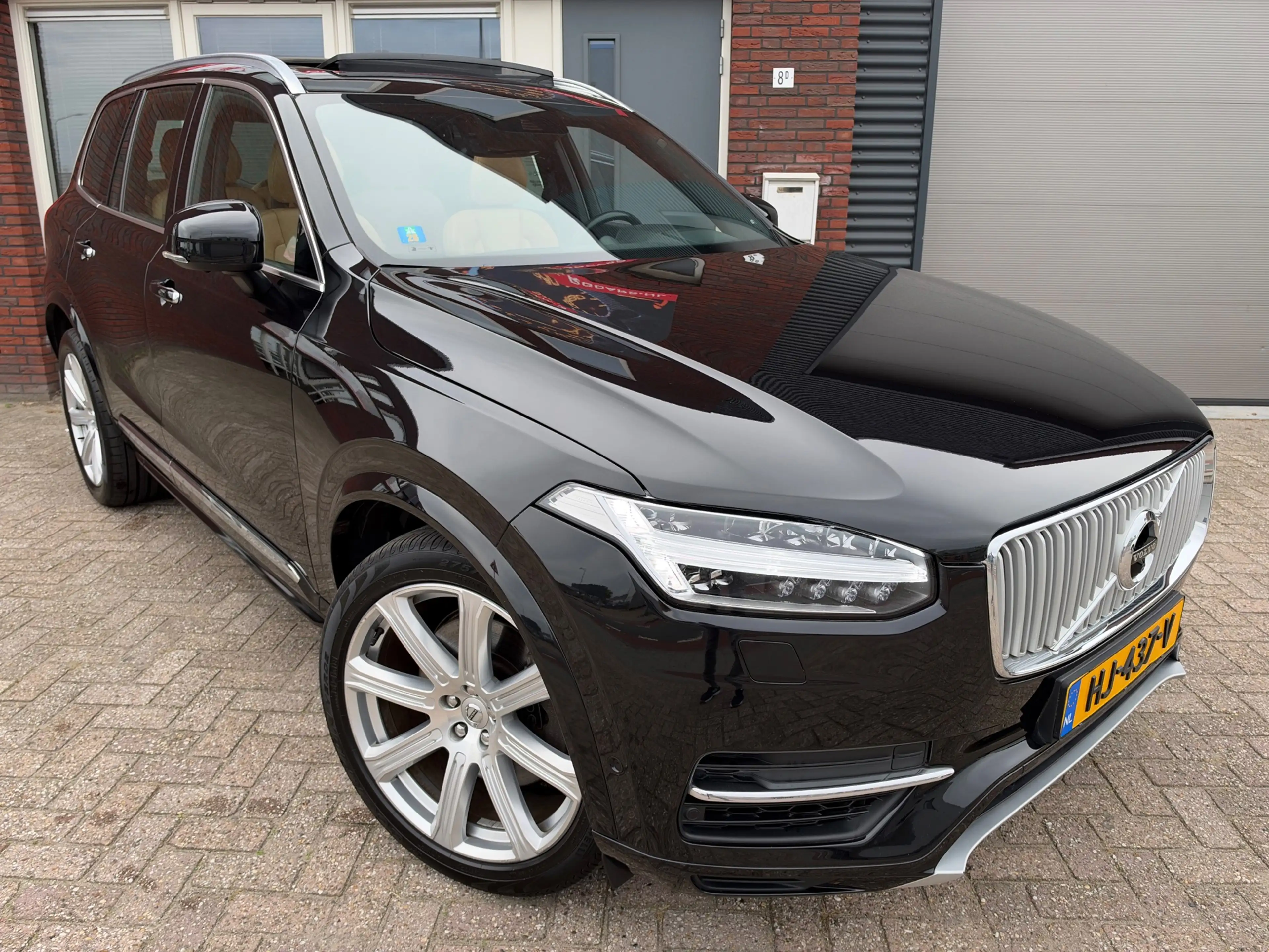 Volvo XC90 2.0 T8 Twin Engine AWD Inscription / Pano / Leder — photo 45