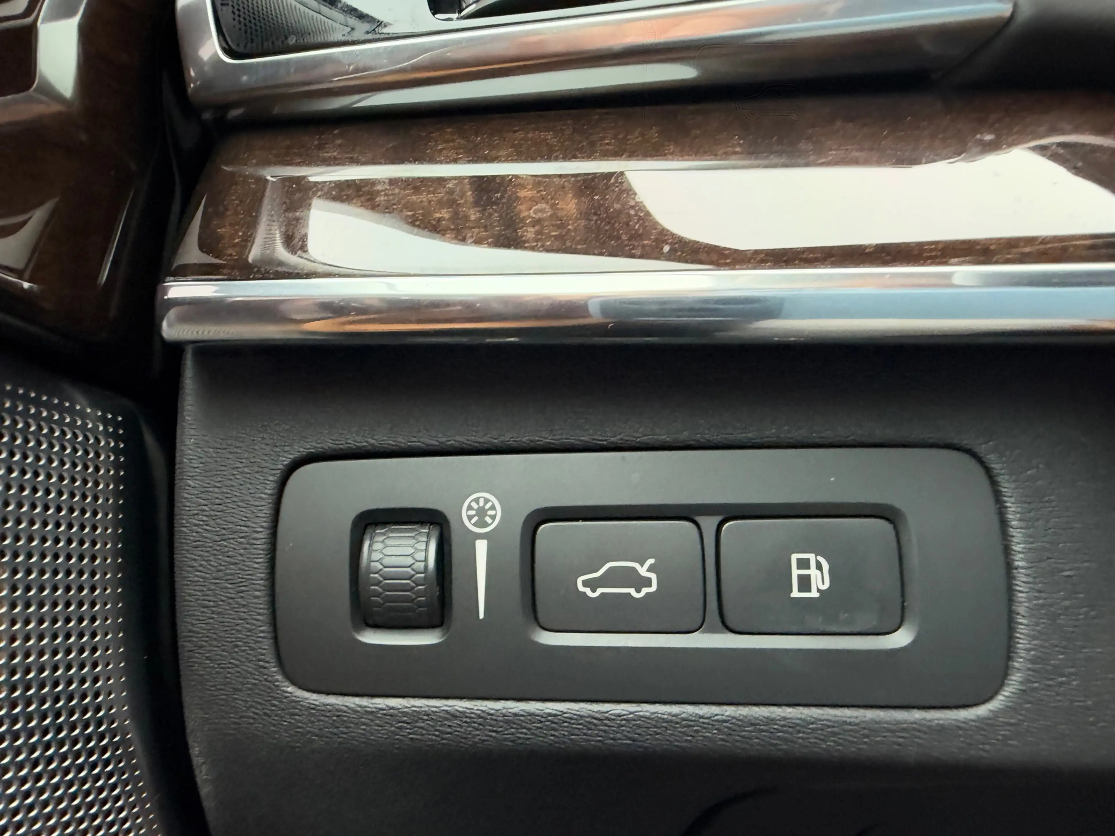 Volvo XC90 2.0 T8 Twin Engine AWD Inscription / Pano / Leder — photo 34