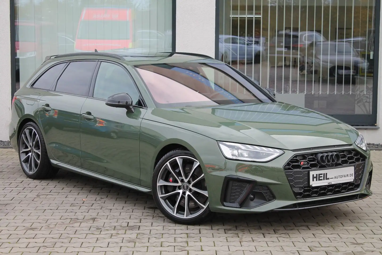 Audi S4 Avant 3.0 TDI quattro*STH*B&O*AHK*PANO*LED* Vert - 1